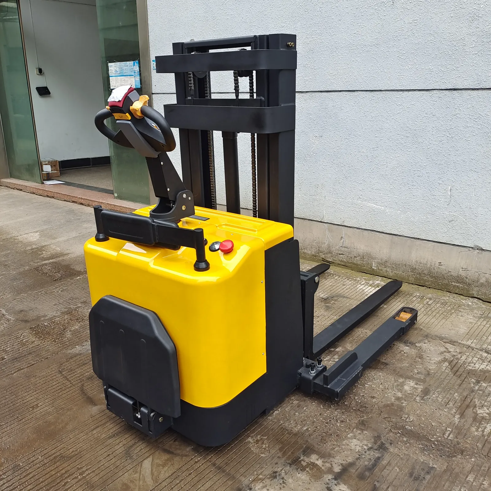 ELES-20D Stand-On Full Electric Stacker 2t detail 6