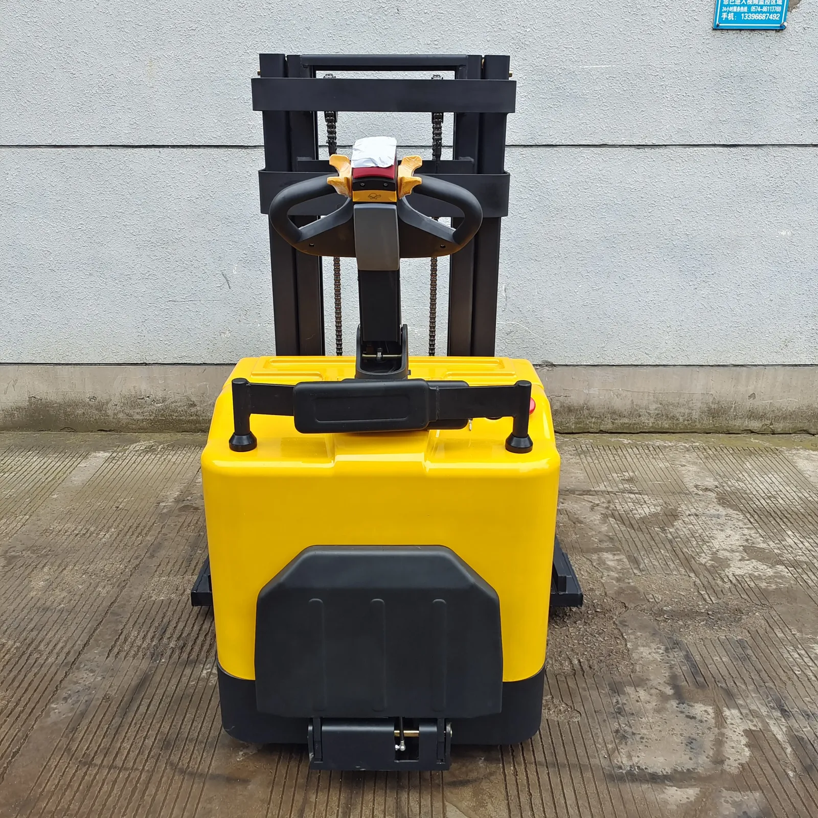 ELES-20D Stand-On Full Electric Stacker 2t photo 5