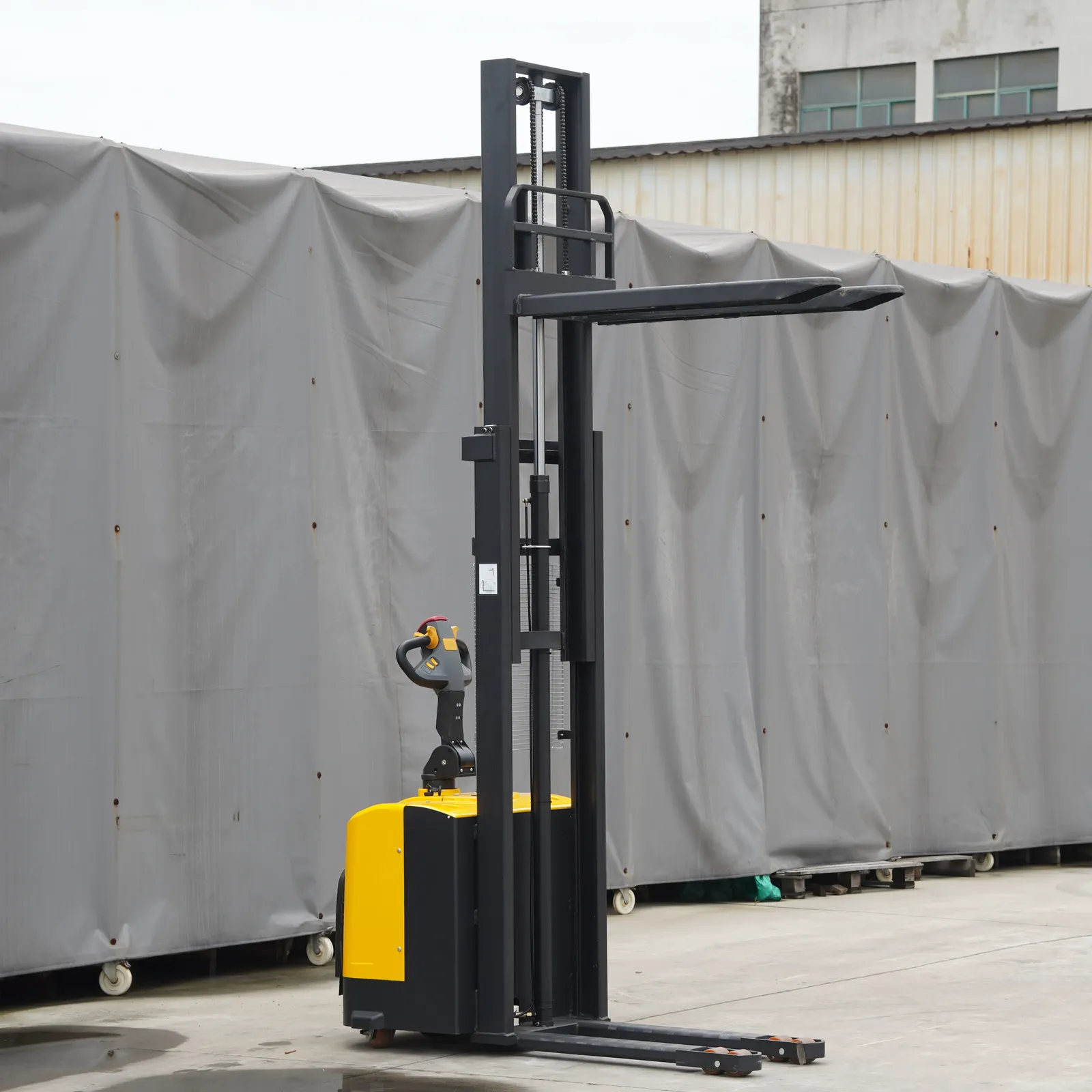 ELES-15F Stand on Electric Pallet Stacker 1.5Ton detail 8