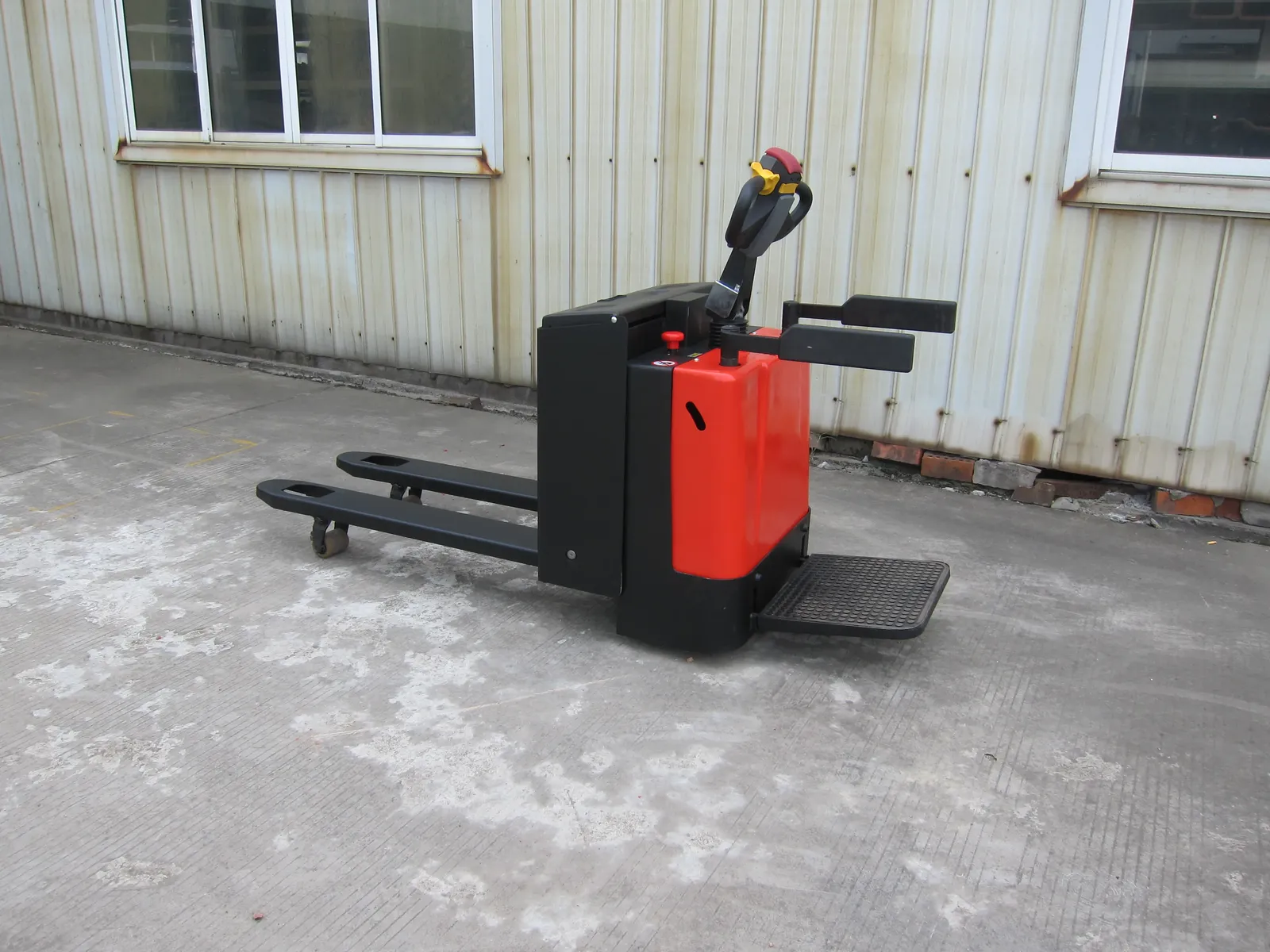 ELEP-20G Stand on Electric Pallet Truck 2Ton detail 6