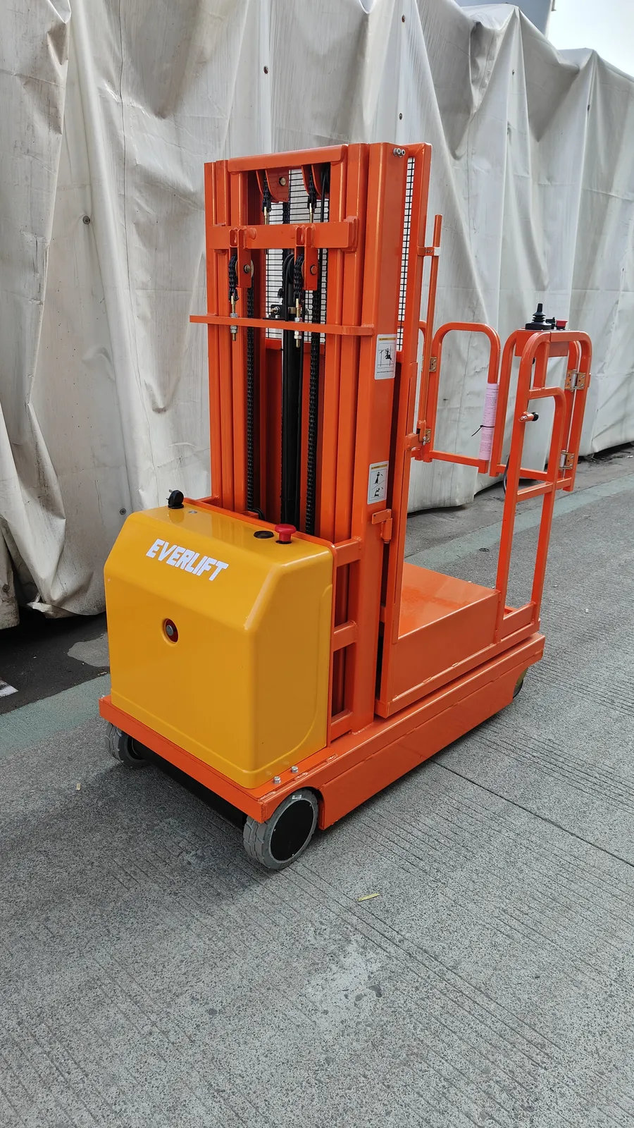 Order Picker Elevated Work Platform 3m 4m 4.5m 300 kg detail 3