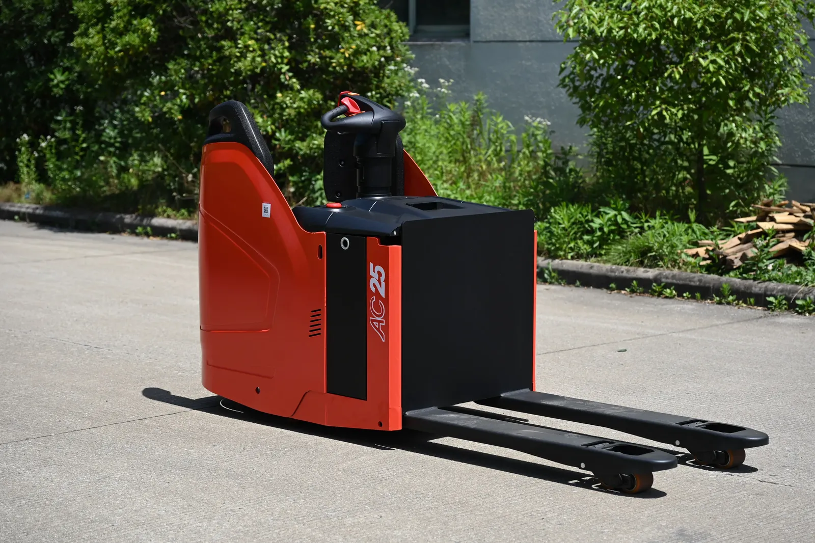 2 Ton Ride on Electric Pallet Truck With AC Drive System detail 5