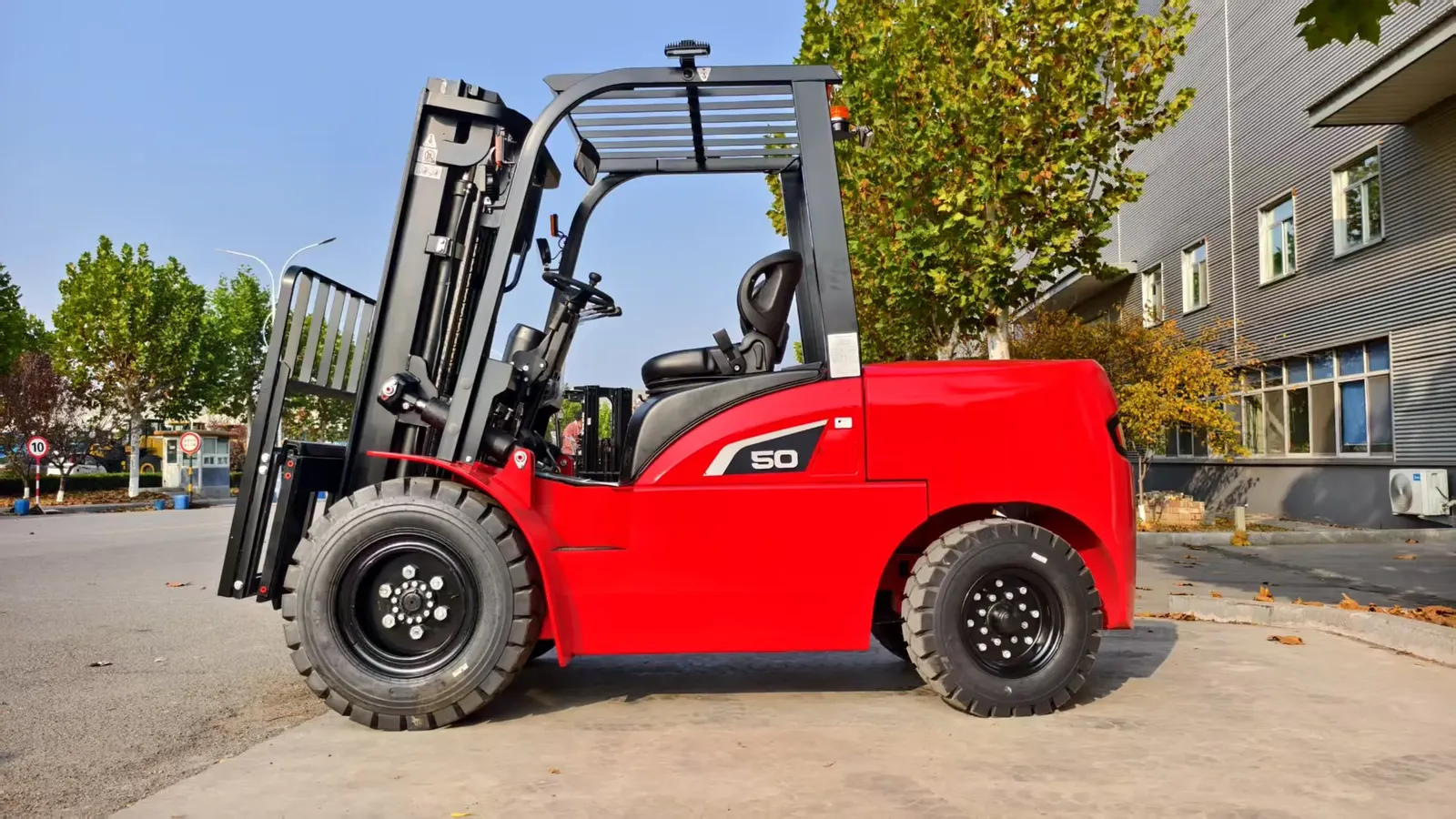 Diesel Forklift 5 Ton photo 5
