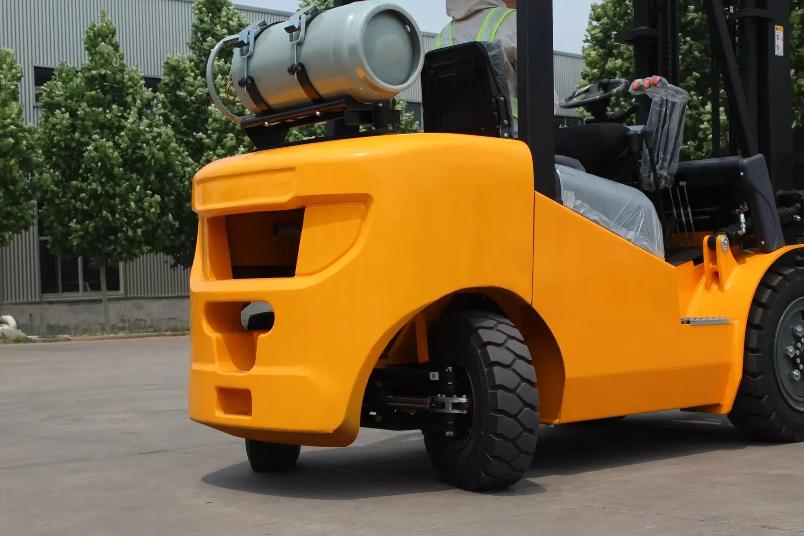 Gas Forklift 3Ton LPG & Gasoline Dual-fuel Forklift Truck photo 6