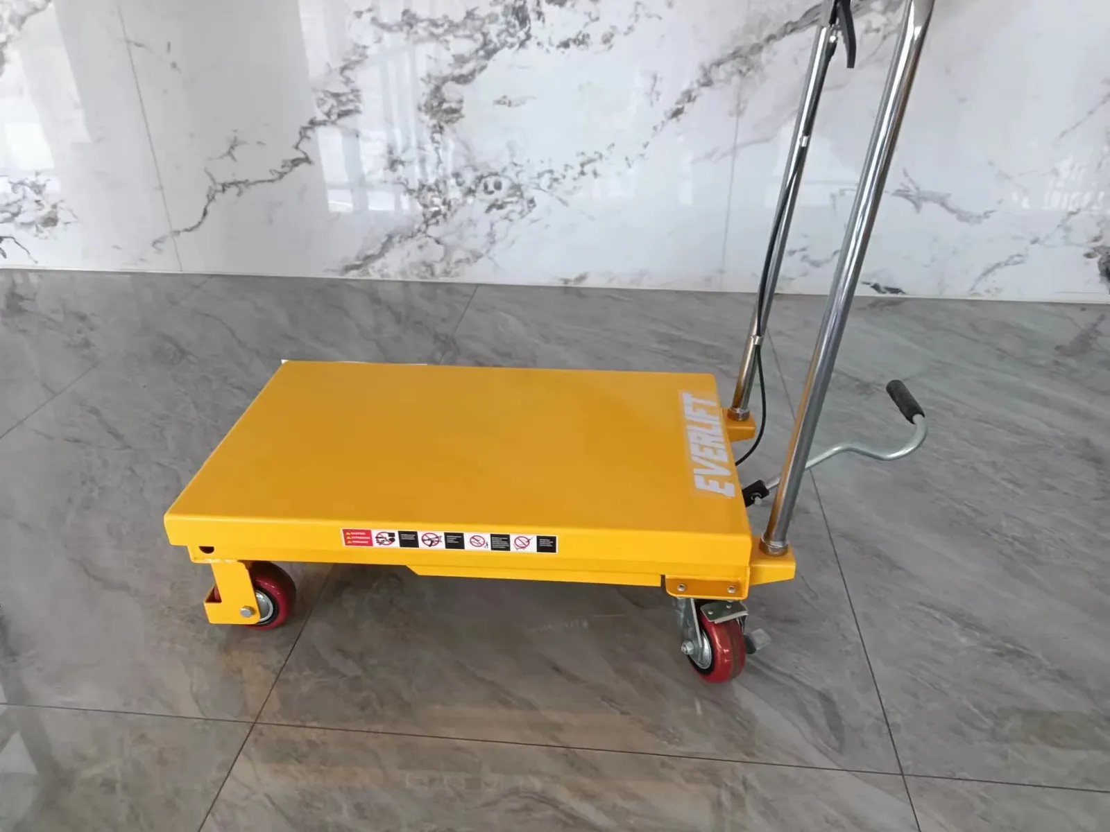 Folding Design Scissor Type Manual Hydraulic Lift Table 300 to 500 kg photo 5