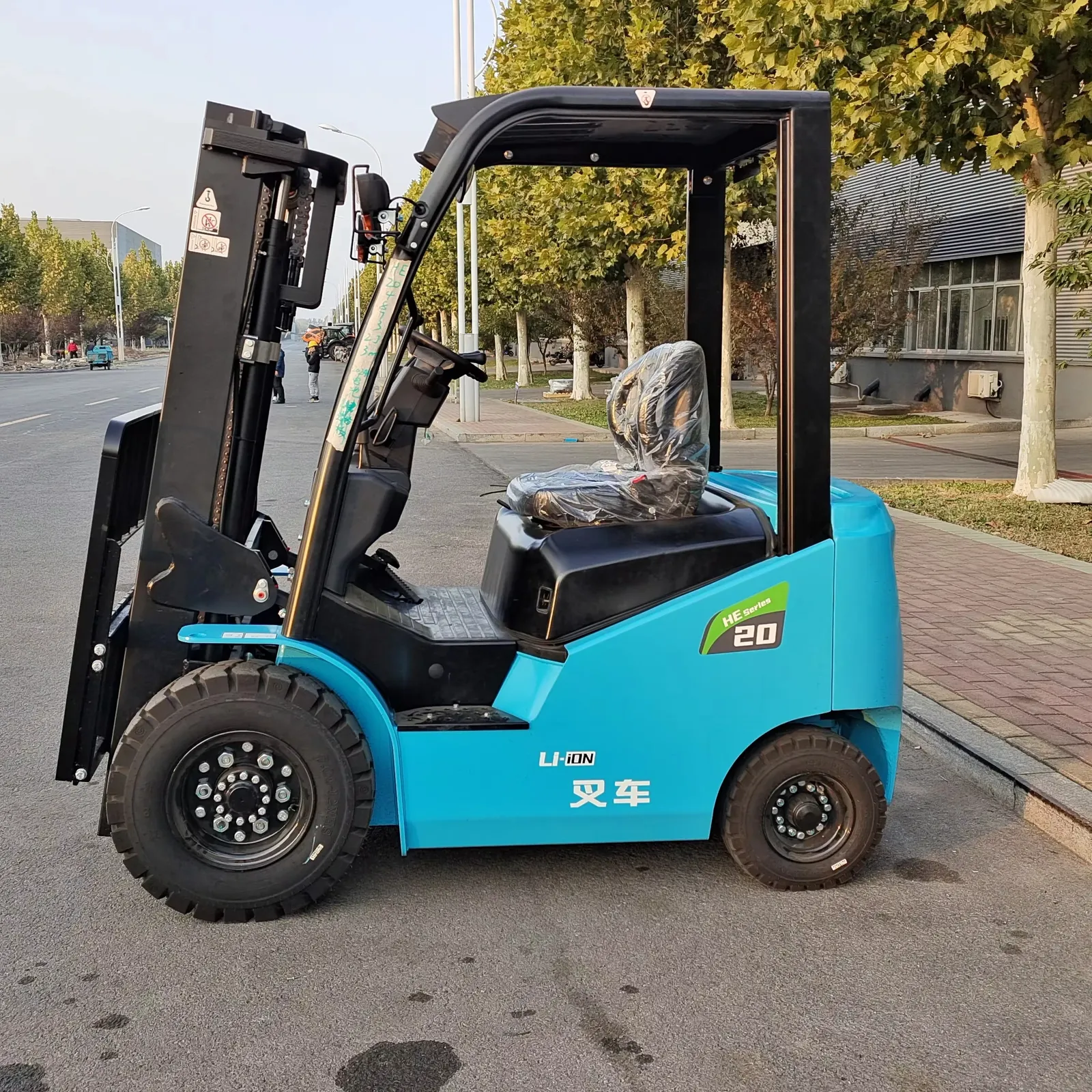 3 Ton 5 Ton Electric Forklift Truck 4 Wheel Battery photo 1