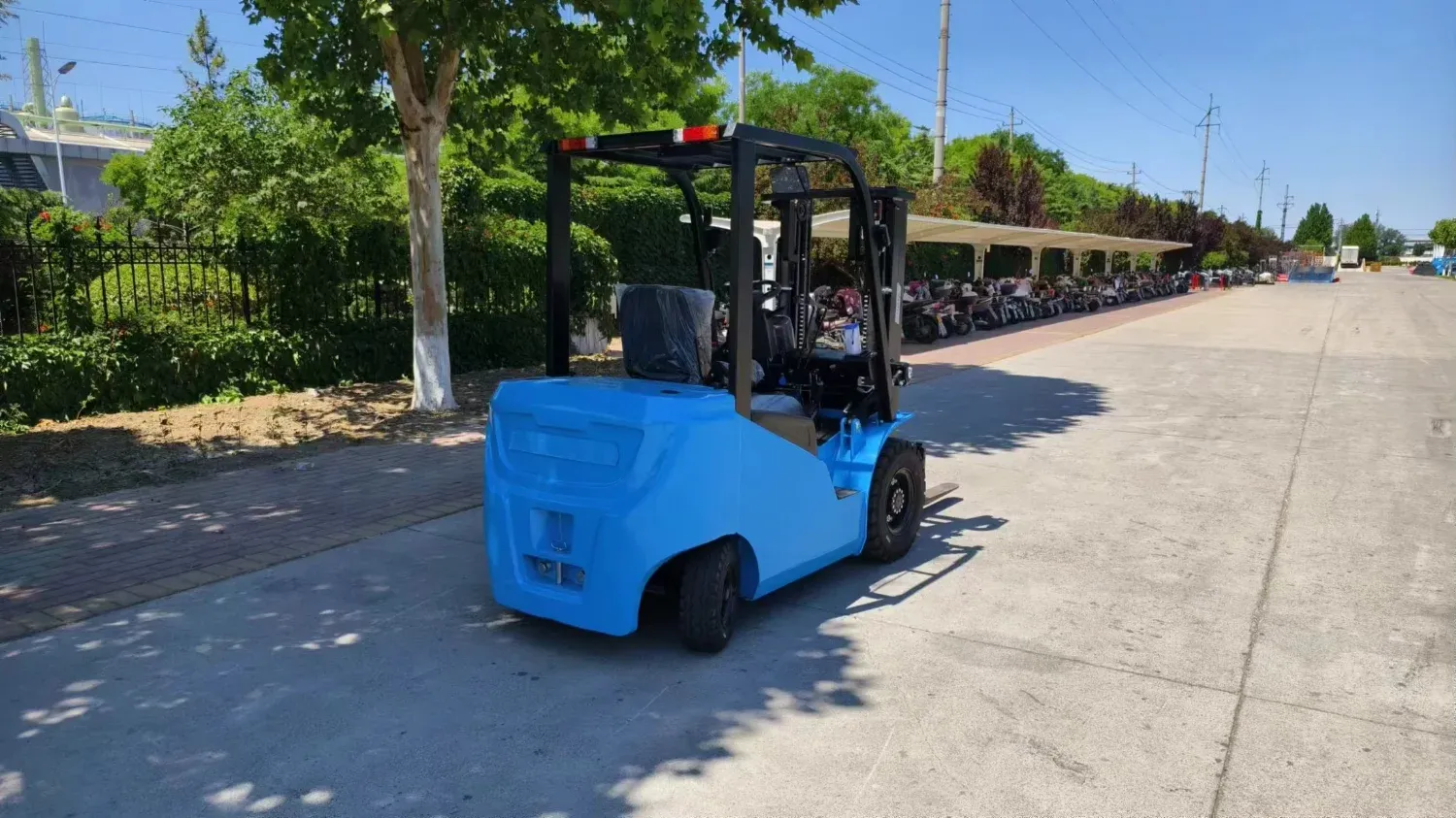 High Performance Electric Forklift 1.5t 2t 3t detail 6