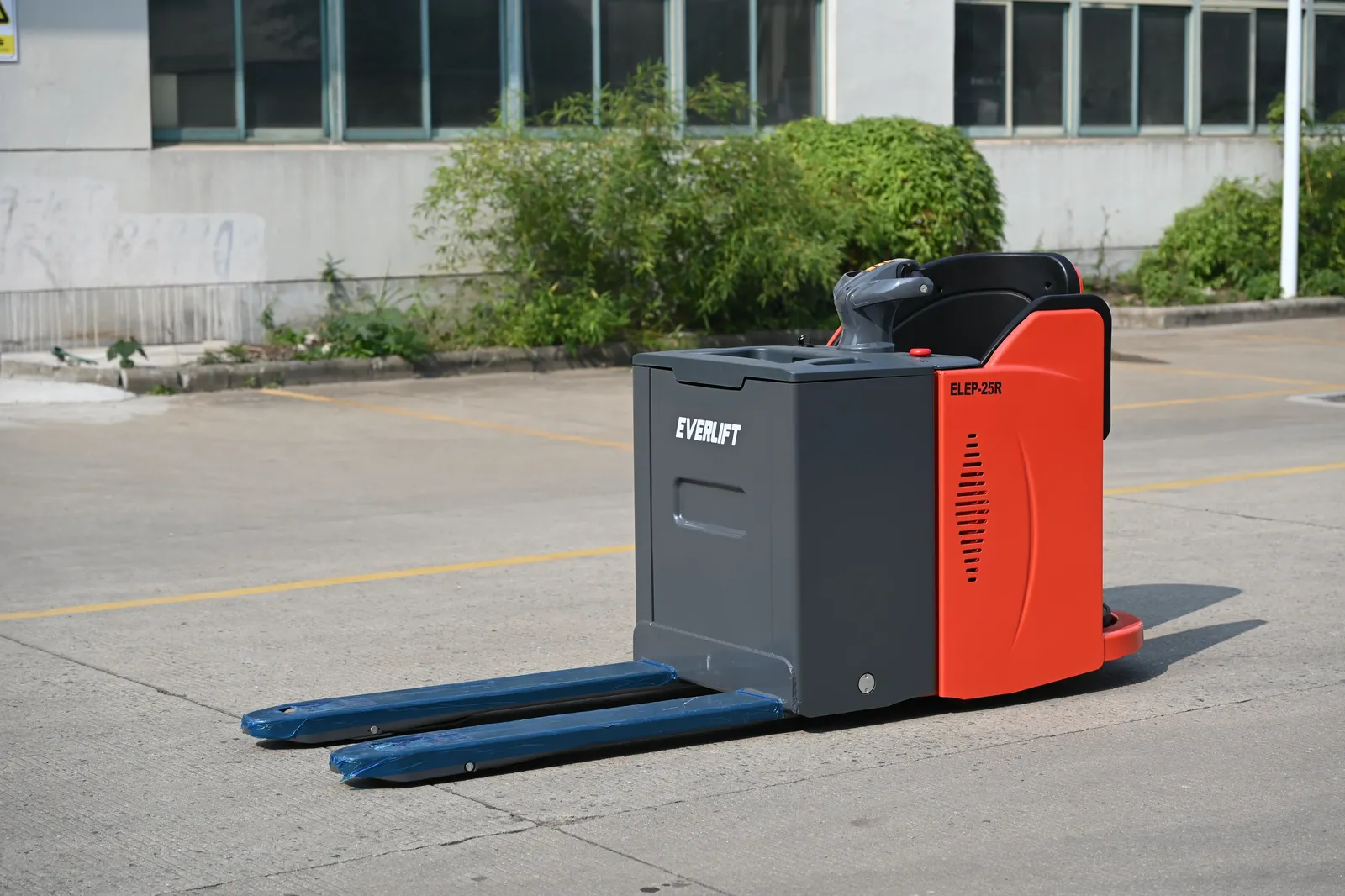 CDB20-491 Electric Pallet Truck High Speed 14KMH Pallet detail 3