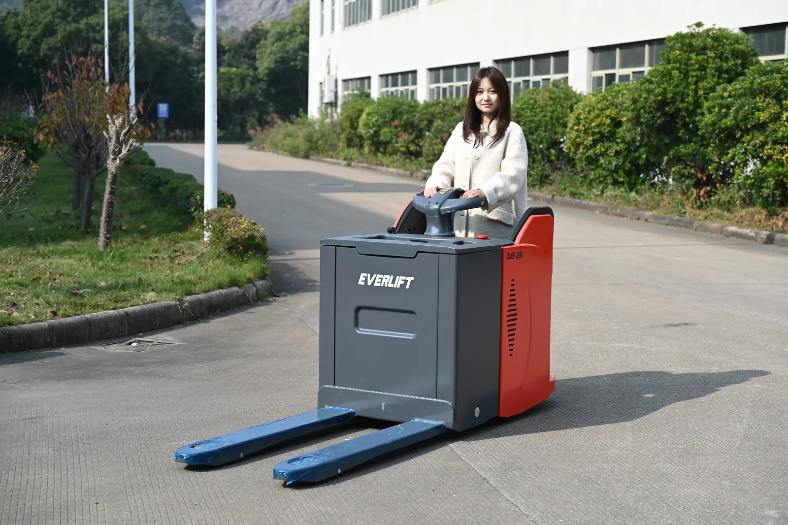 CDB20-491 Electric Pallet Truck High Speed 14KMH Pallet detail 9
