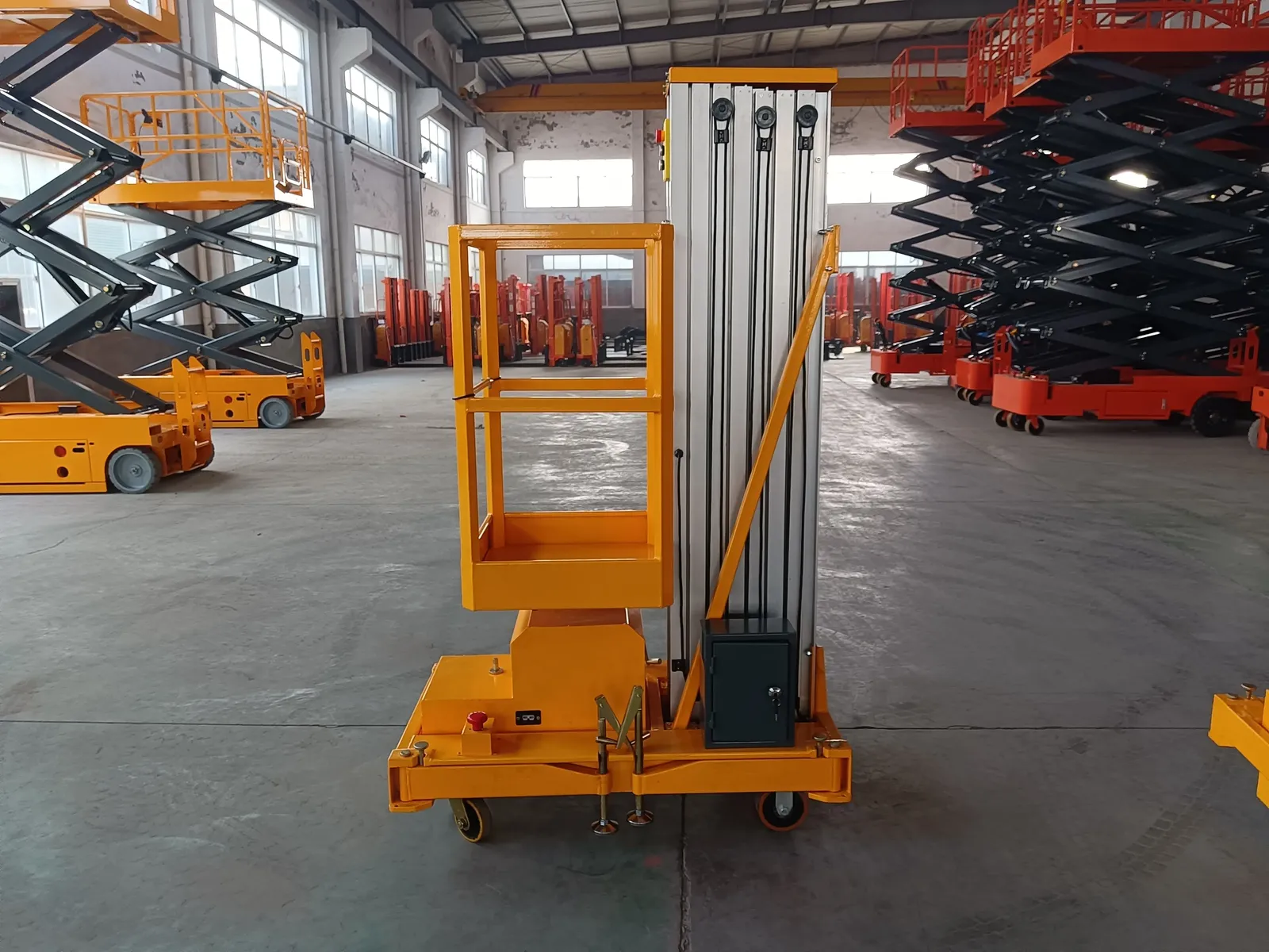 AWP6 Mobile Aluminium Single Mast Work Platform 6m Max Height Load 300 kg detail 5