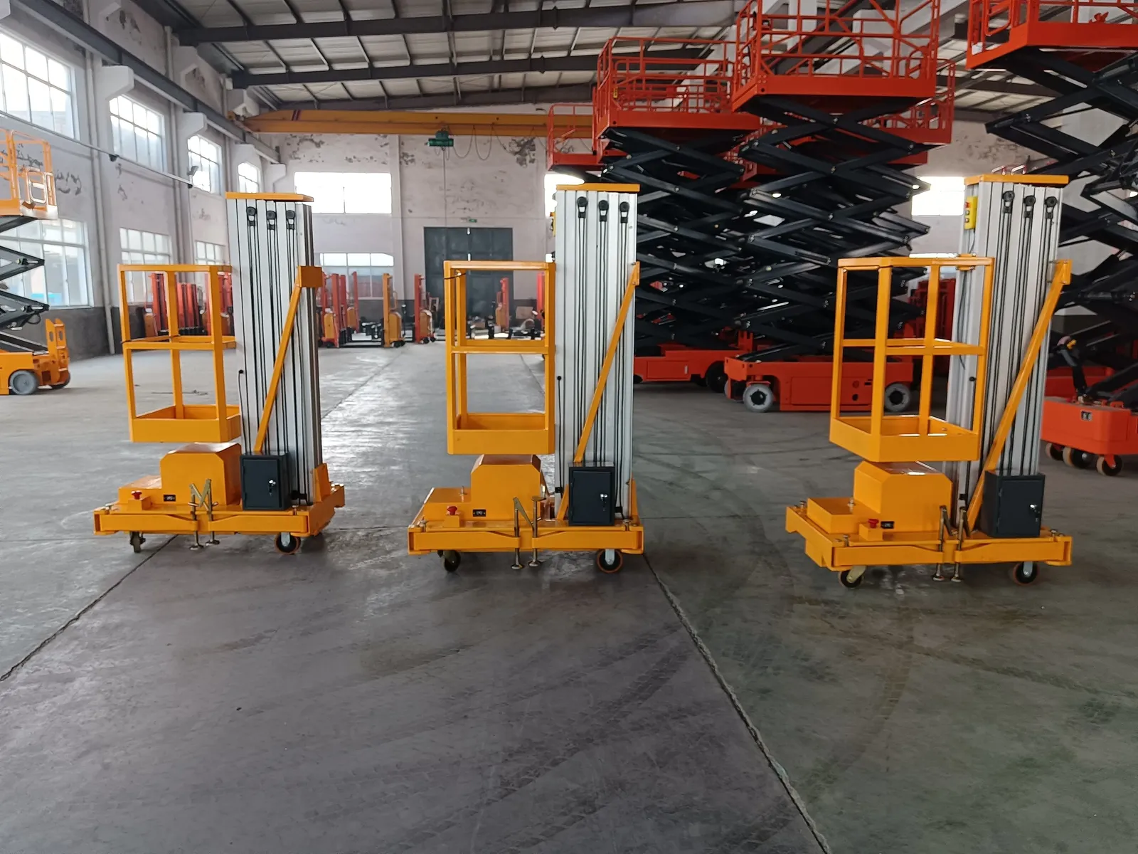 AWP6 Mobile Aluminium Single Mast Work Platform 6m Max Height Load 300 kg photo 6
