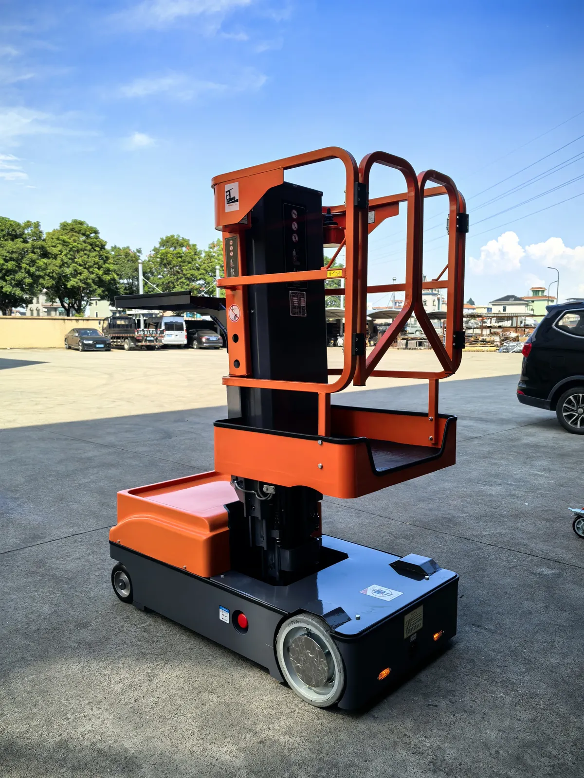 Electric Order Picker Man Lift Forklift 300 kg photo 2