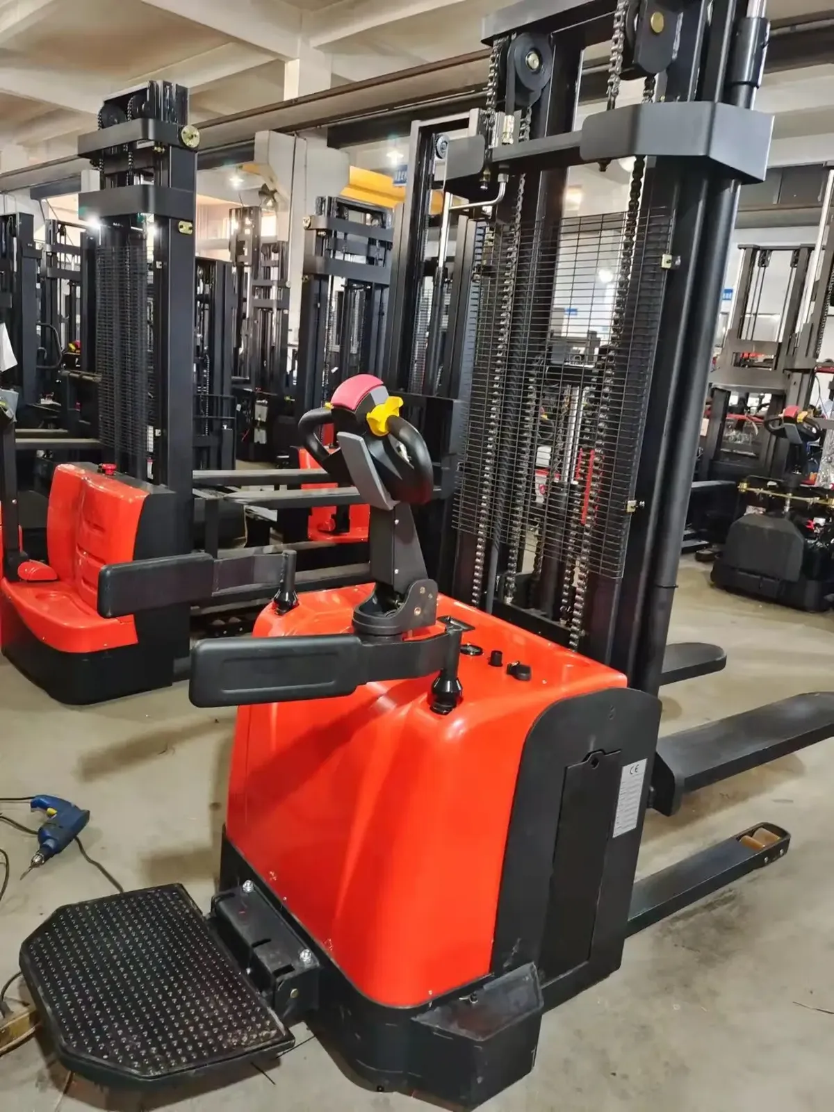 Lead-Acid Battery Walkie Electric Stacker Forklift 1.5Ton 2 Ton detail 5