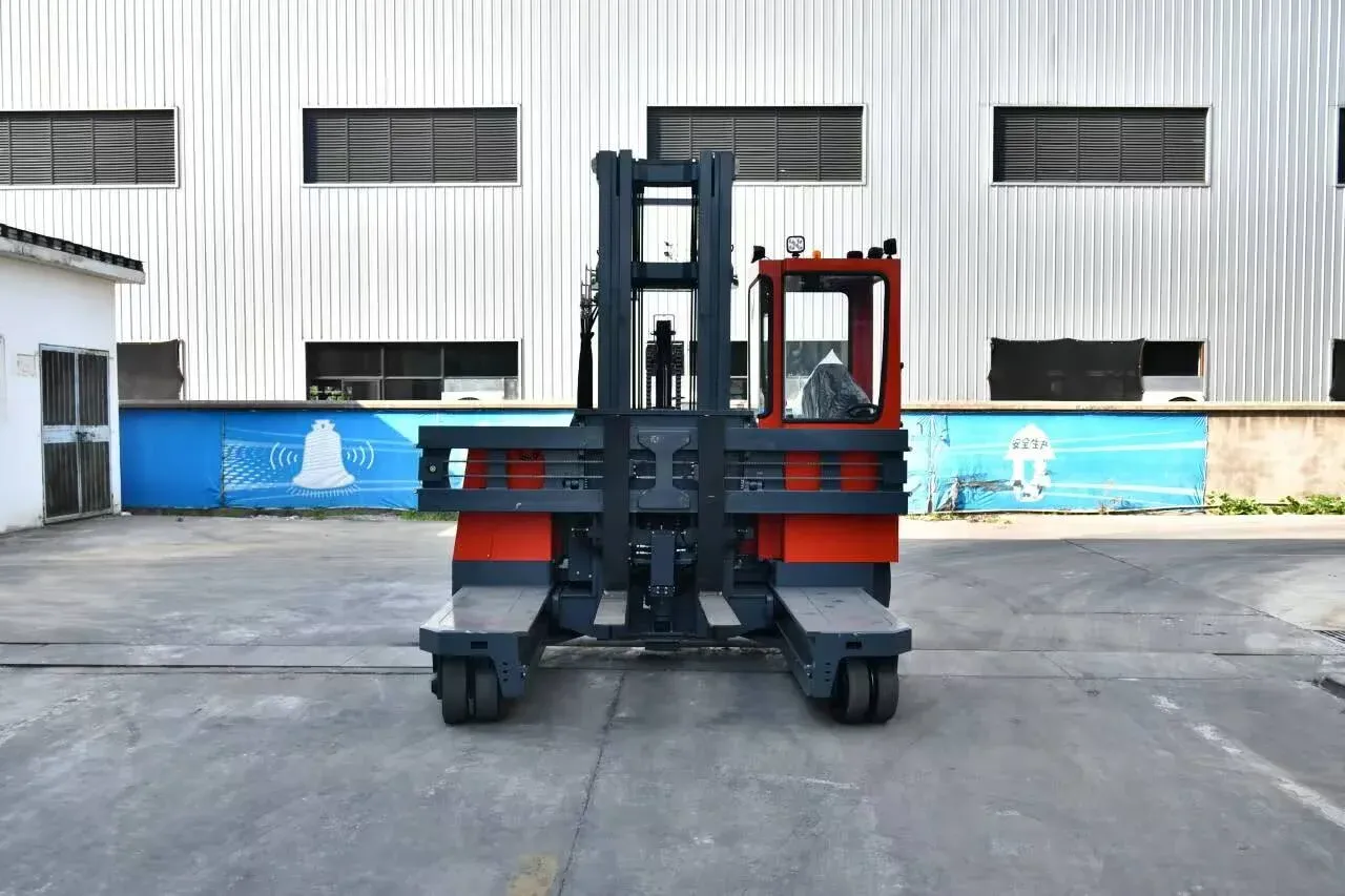 2.5Ton Electric 4 Way Forklift 360 Degree Steering photo 3