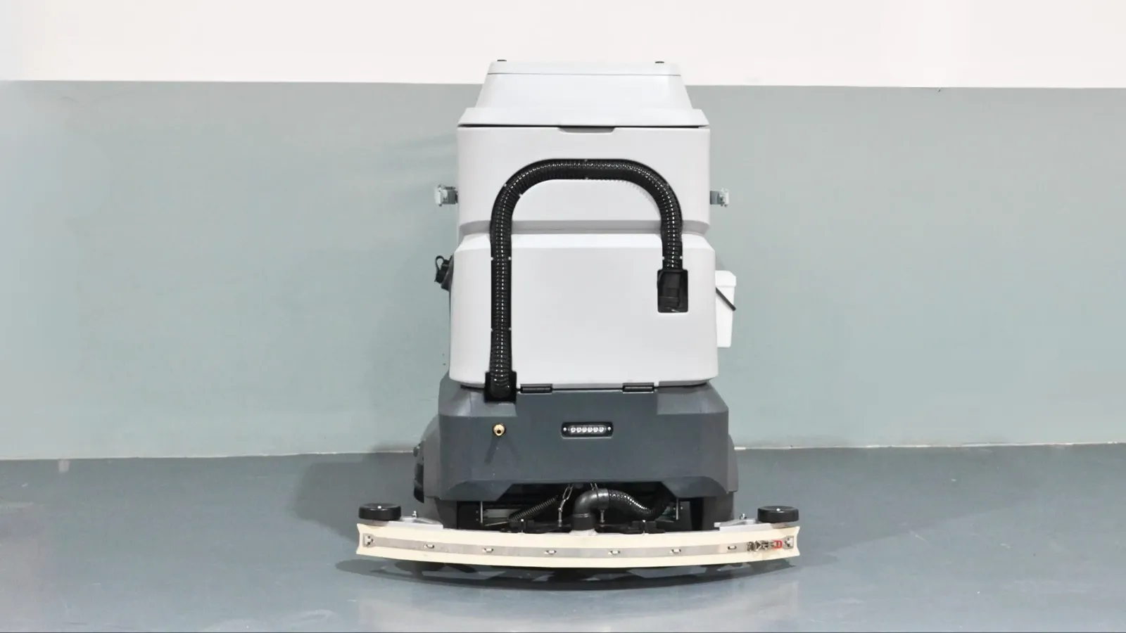 XD120 Ride-On Floor Scrubber 800mm Cleaning Width photo 6