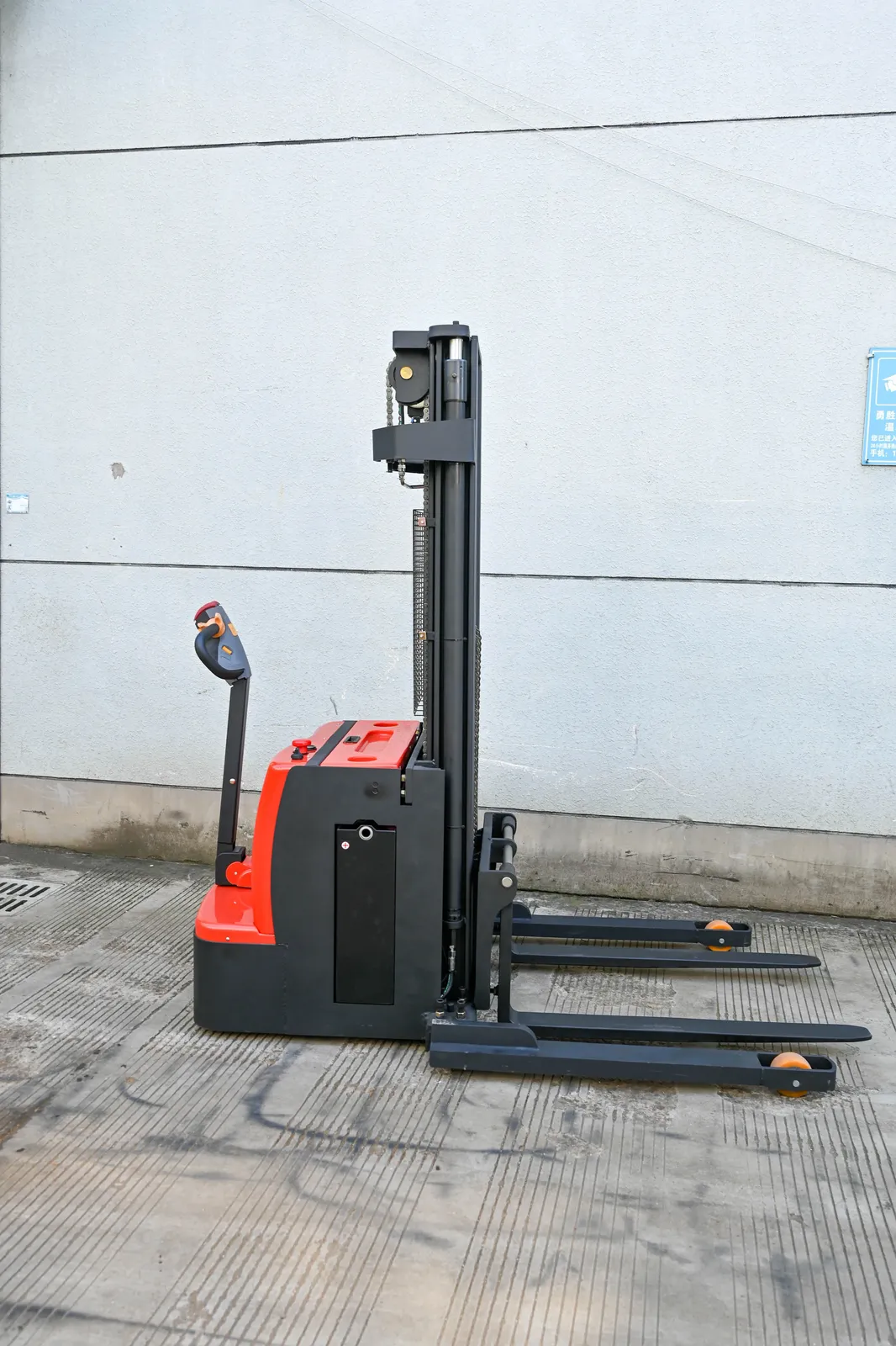 48V Walkie Electric Pallet Stacker 2Ton 1.5Ton photo 2