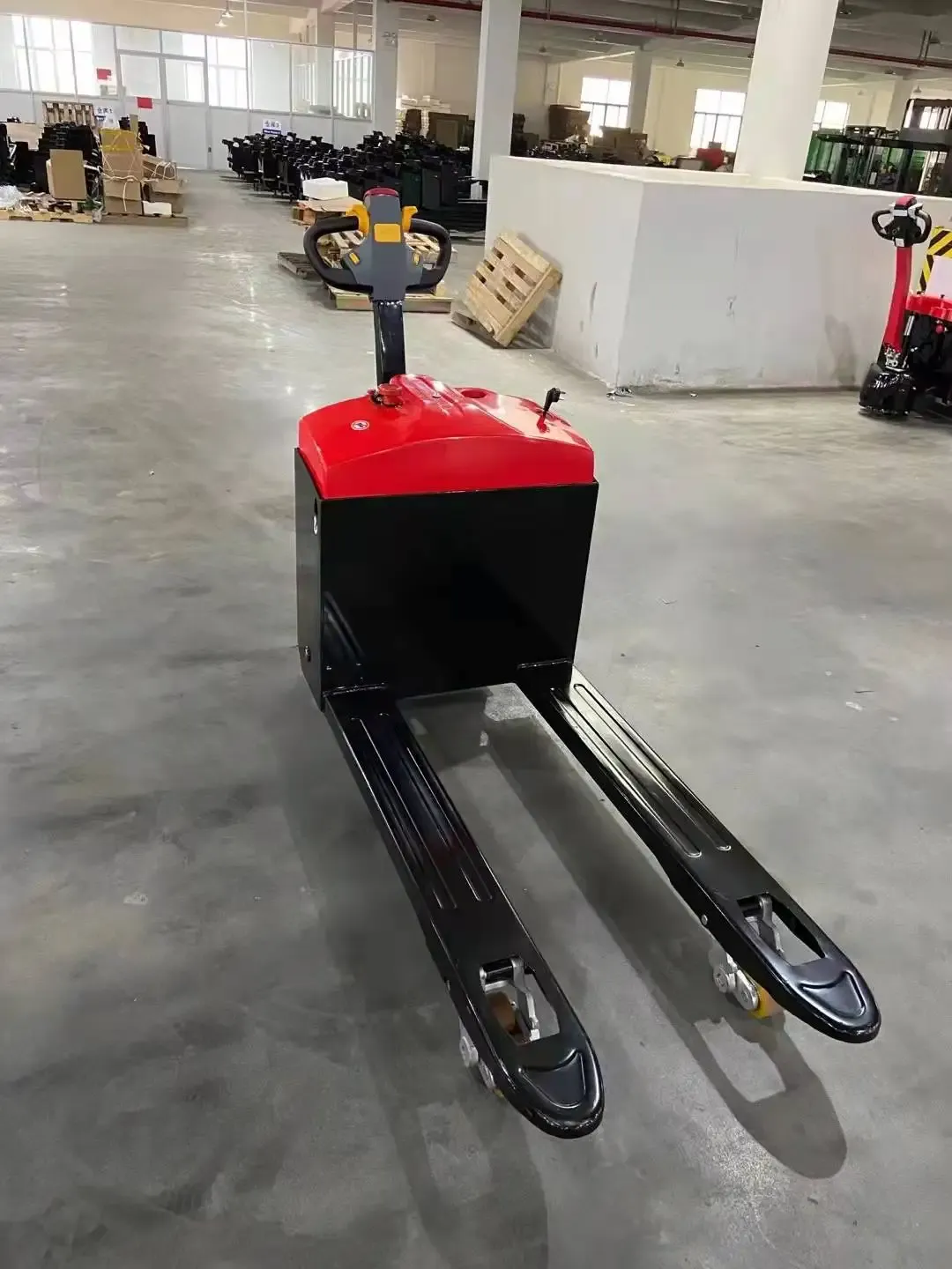 3T Electric Pallet Truck with Brushless Motor, Motorized detail 3
