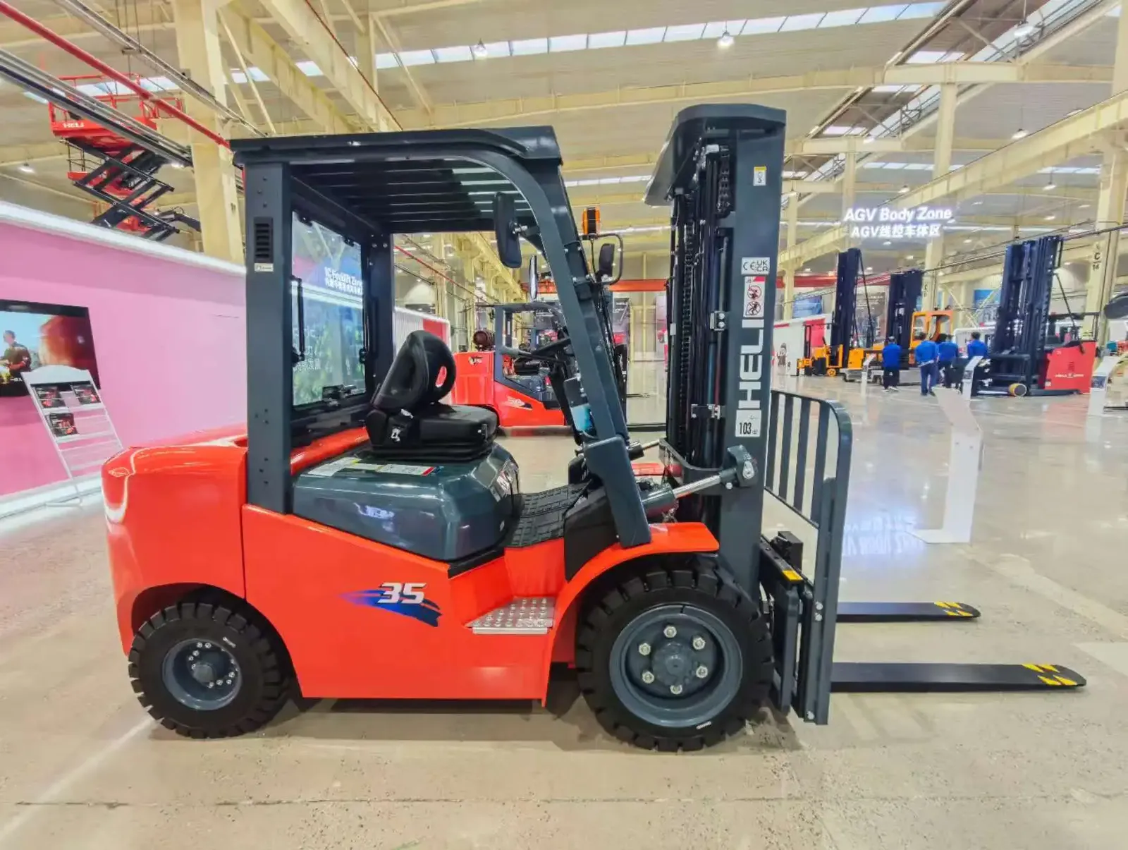 H4 Series Electric Forklift 2-3.5 Ton detail 13