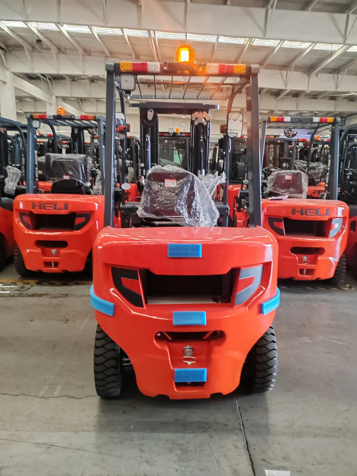 H4 Series Electric Forklift 2-3.5 Ton photo 3
