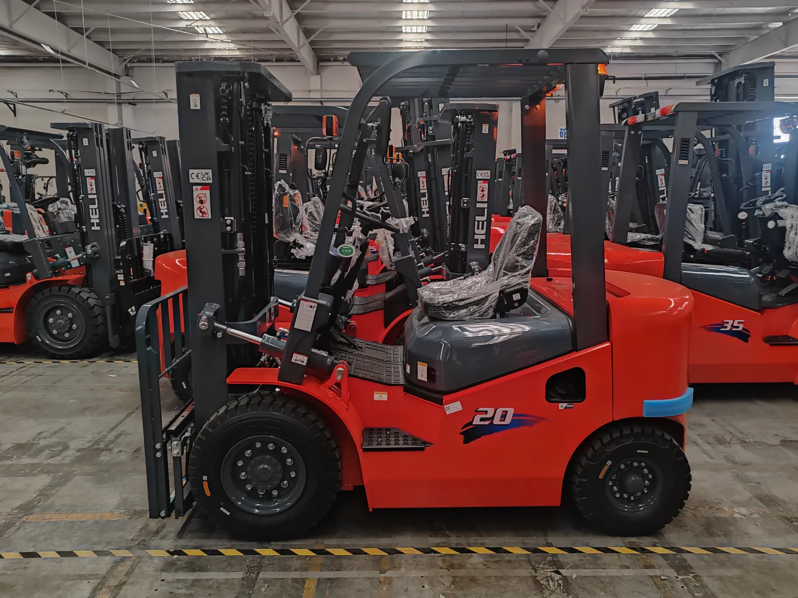 H4 Series Electric Forklift 2-3.5 Ton photo 5