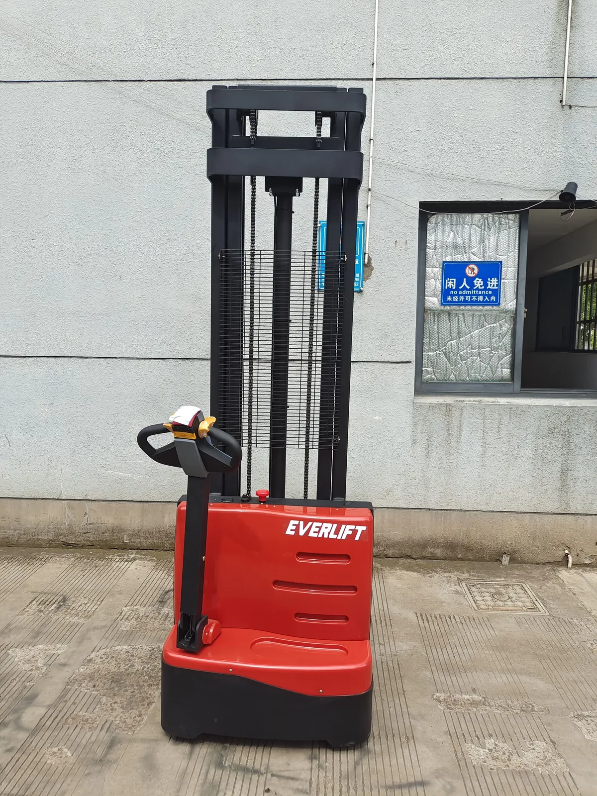 ELES-12/15E Mini Electric Pallet Stacker 1200 to 1500 kg photo 6