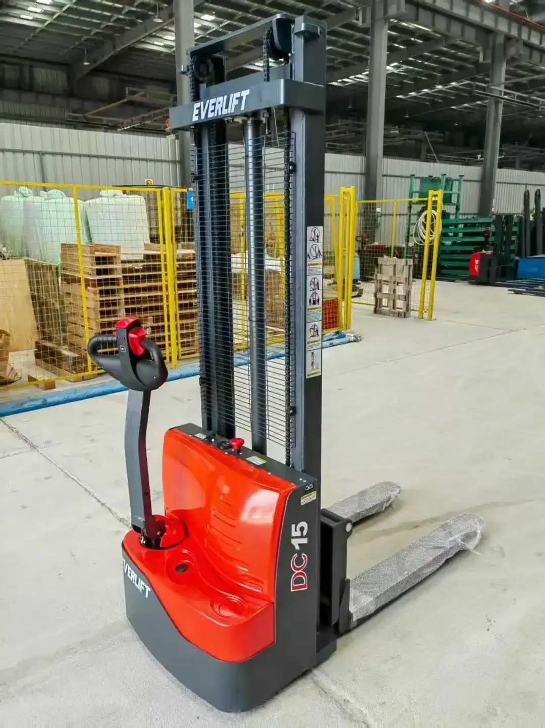 CDD15J Electric Stacker DC15 Electric Forklift 1.2T 1.5T (LPT-29516) photo 3