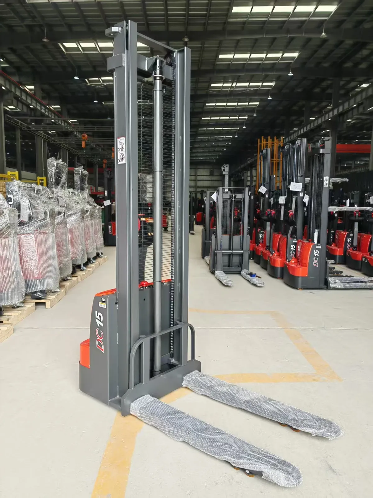 CDD15J Electric Stacker DC15 Electric Forklift 1.2T 1.5T (LPT-29516) photo 4