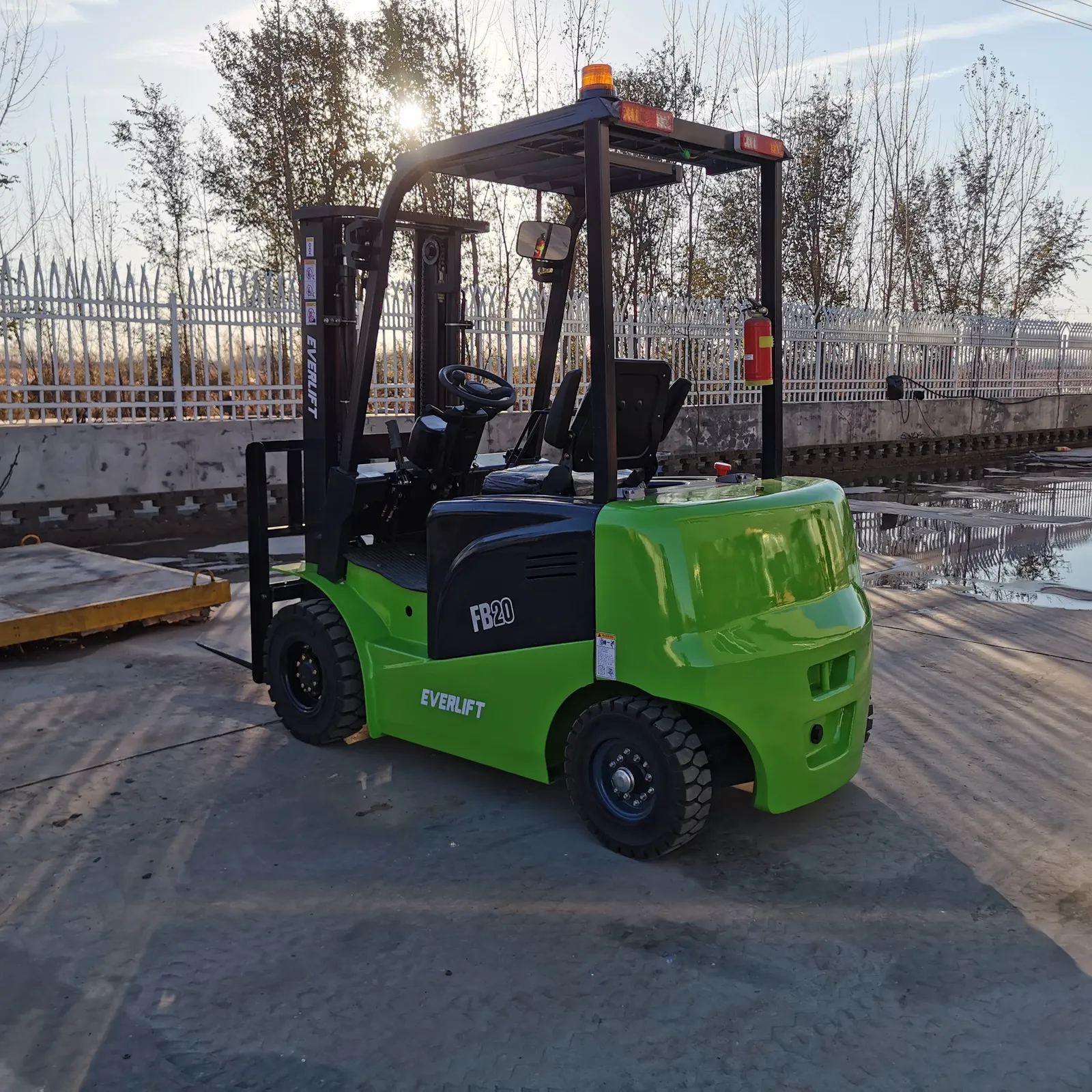 FB20 2 Ton Electric Forklift Full AC Drive Battery detail 8