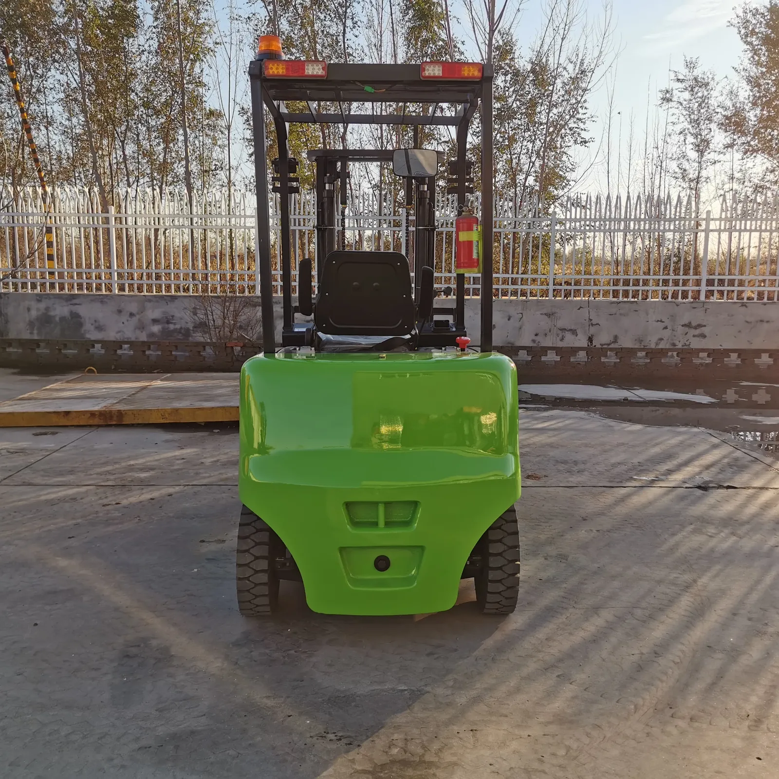 FB20 2 Ton Electric Forklift Full AC Drive Battery detail 9