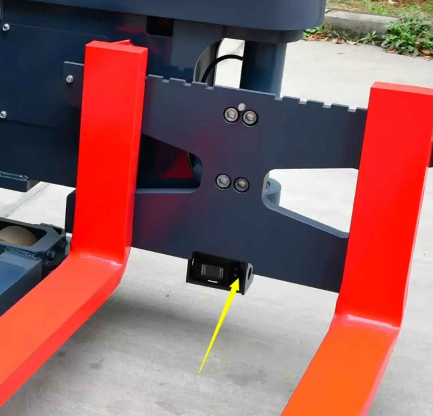 Vna Forklift Man up Electric 3 Way Turret Truck detail 5