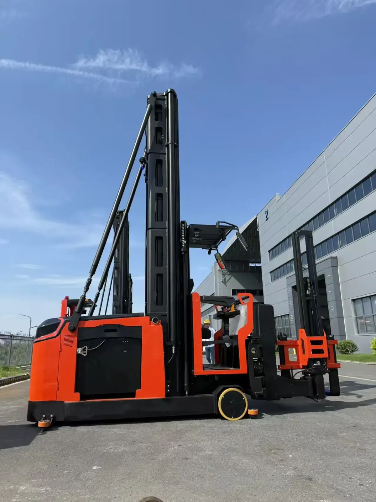 Vna Forklift Man up Electric 3 Way Turret Truck photo 5