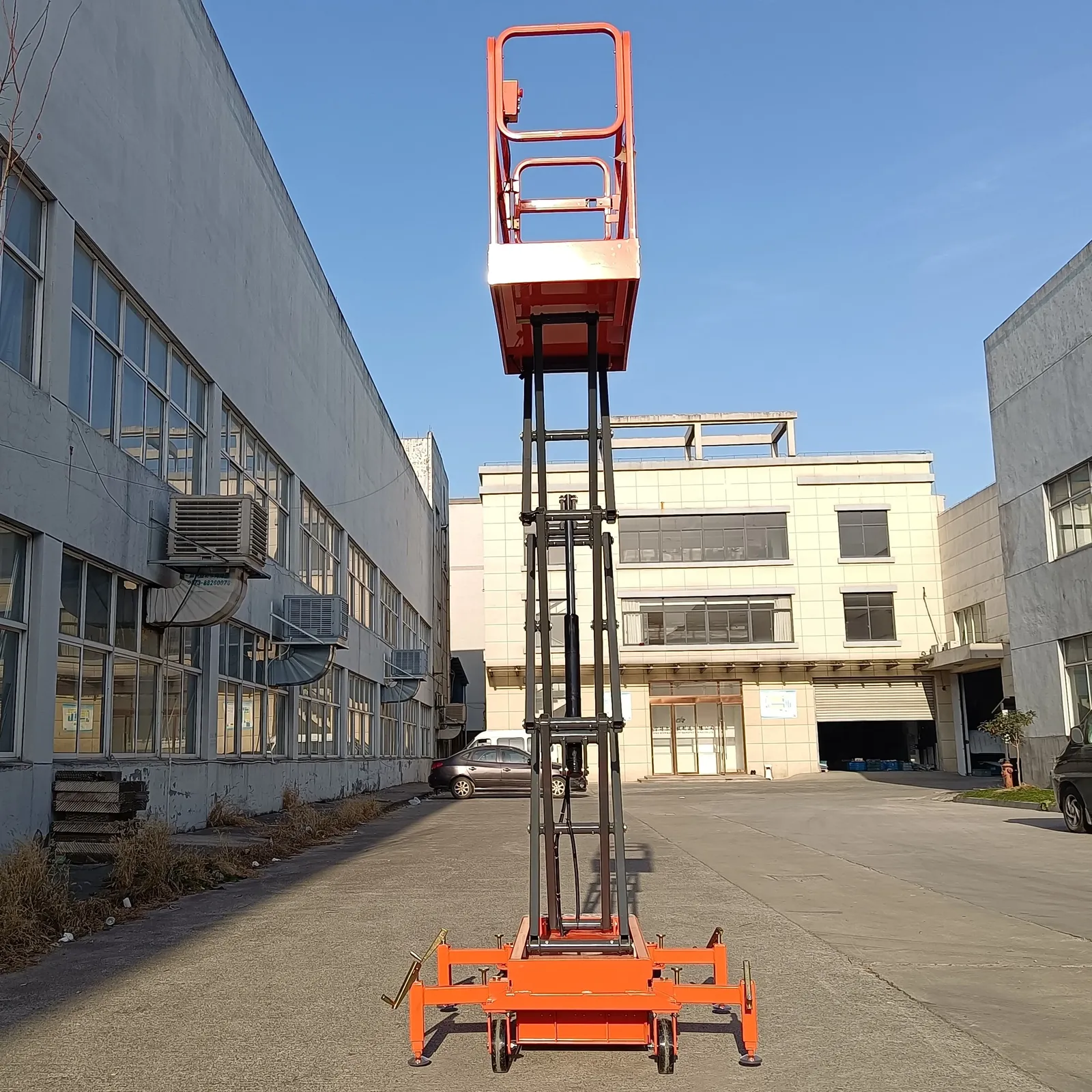 SJY0.3-3.9 Mobile Scissor Lift 300 kg photo 4