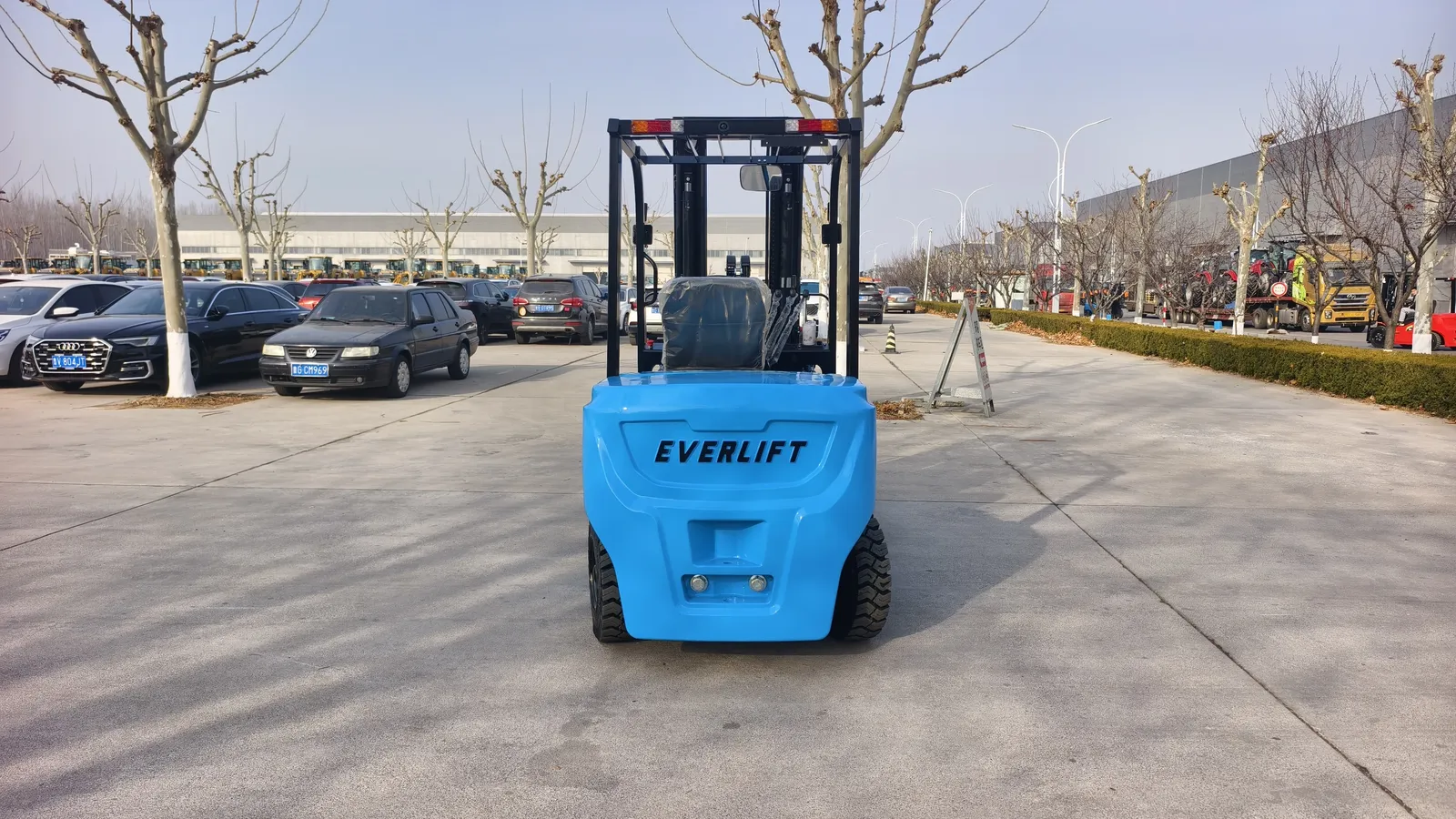 FB35 3.5 Ton Lithium Electric Forklift 80V AC photo 3