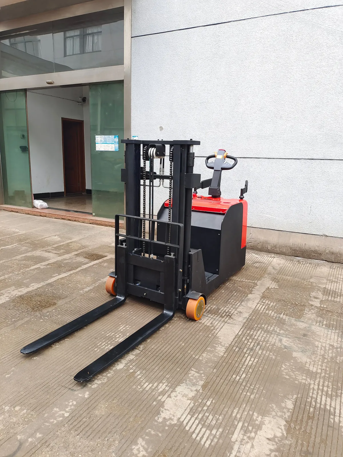 1.5t/1.6t Electric Walkie Counterbalance Stacker 24V photo 3