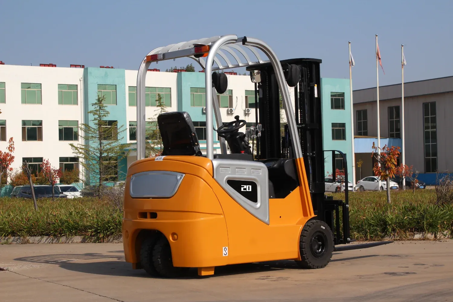 1.5 Ton 2 Ton 3 Wheel Electric Forklift Truck Compact detail 7