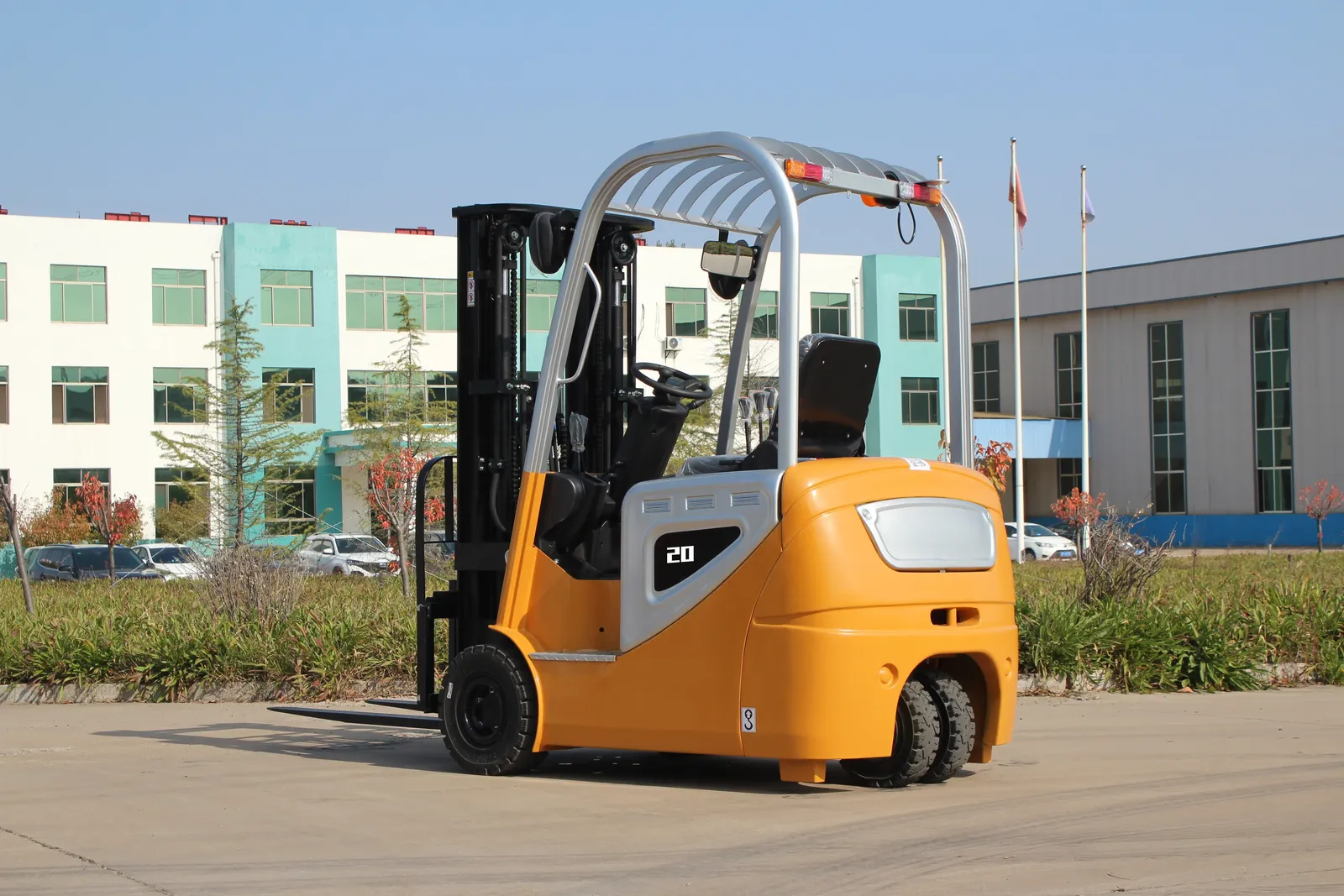 1.5 Ton 2 Ton 3 Wheel Electric Forklift Truck Compact photo 5