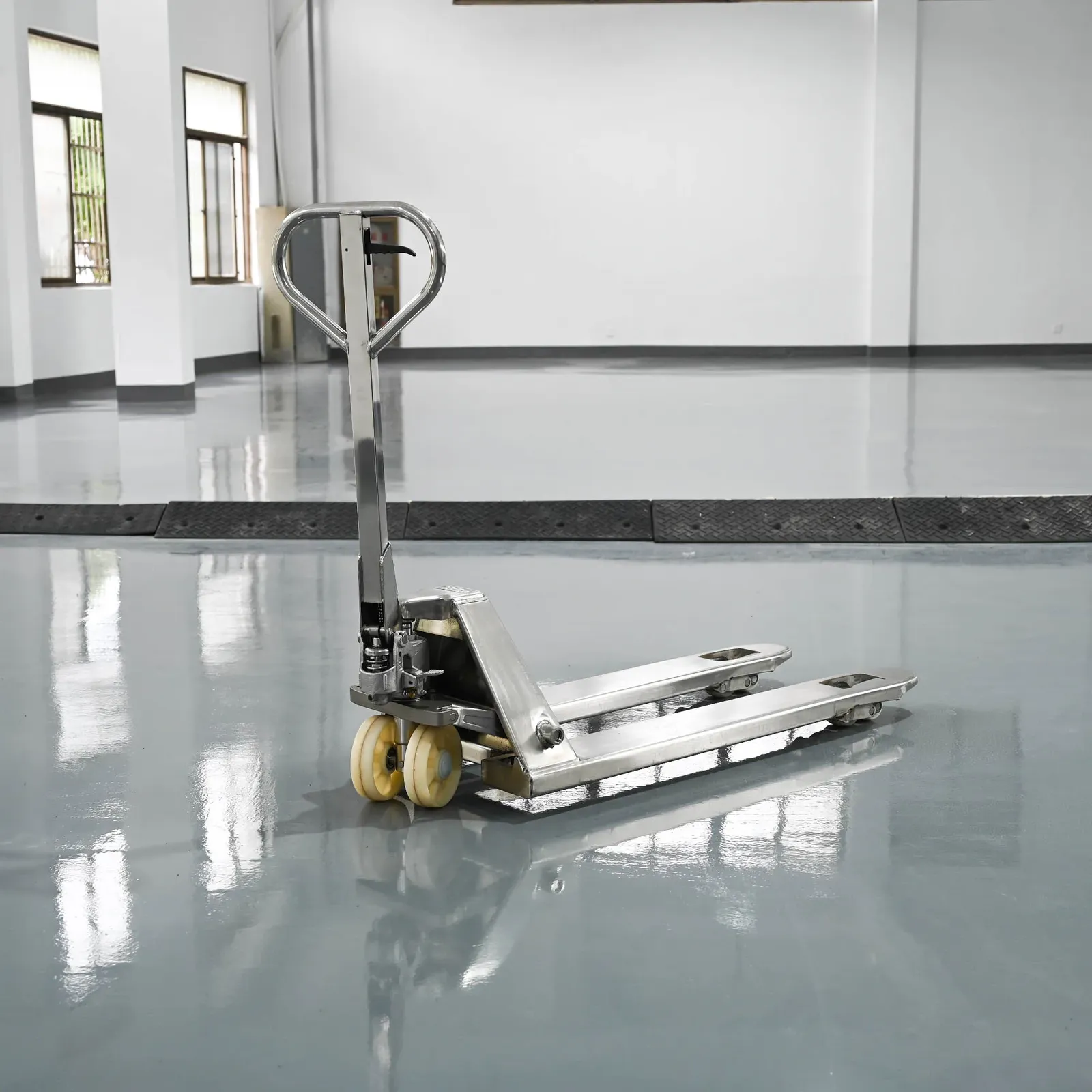 Brand 2T 3T Sus 304 Stainless Steel Hand Pallet Truck photo 2