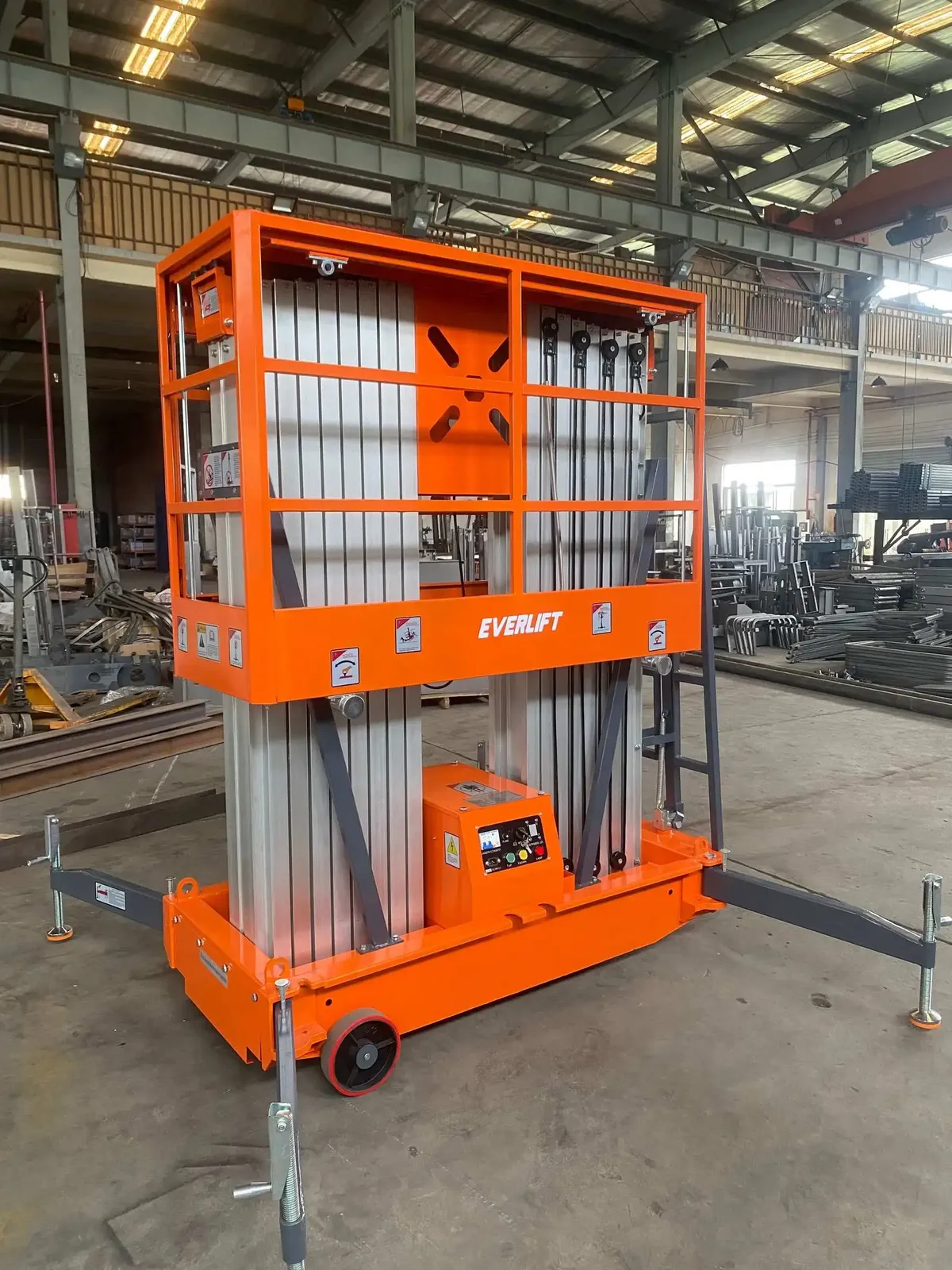 Electric Aerial Work Platform AWP8-2000 Dual Mast Scissor Lift 300 kg photo 4