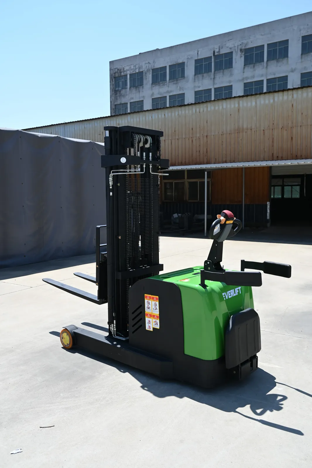 Stand Electric Rech Stacker ELES 1.5Ton 2Ton photo 5