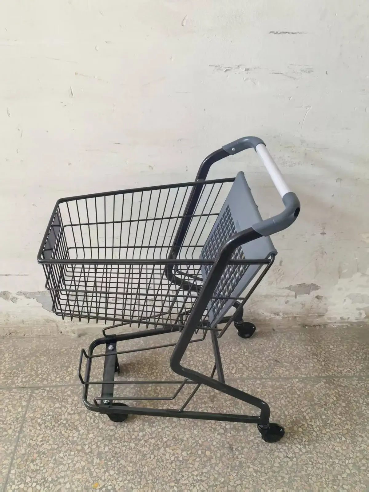 Supermarket Wire Basket Trolley with Convenience Features (LPT-07551) detail 2