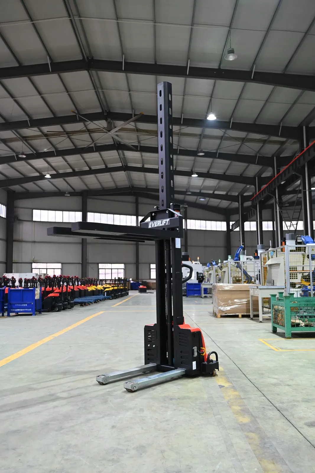 1.3T 1.5T Full Electric Self-Loading Stacker with 48V detail 10
