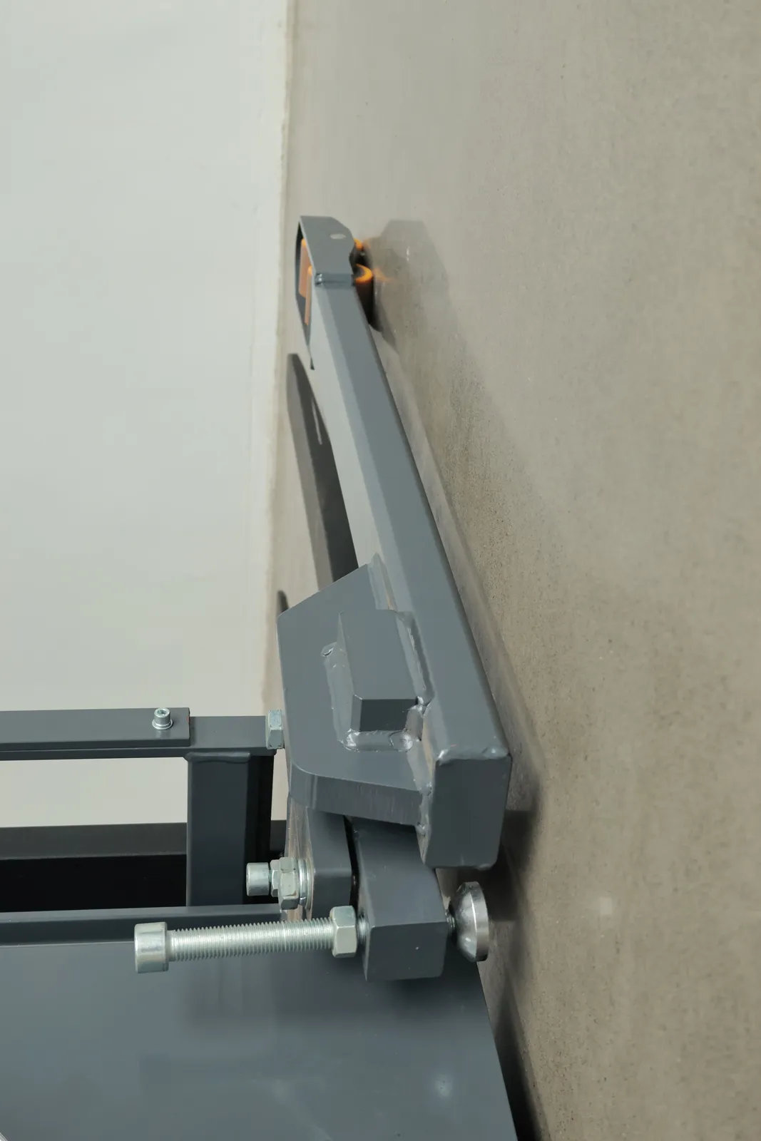 1500 kg Straddle Stacker Electric Stacker 3m 3.5m Height detail 8