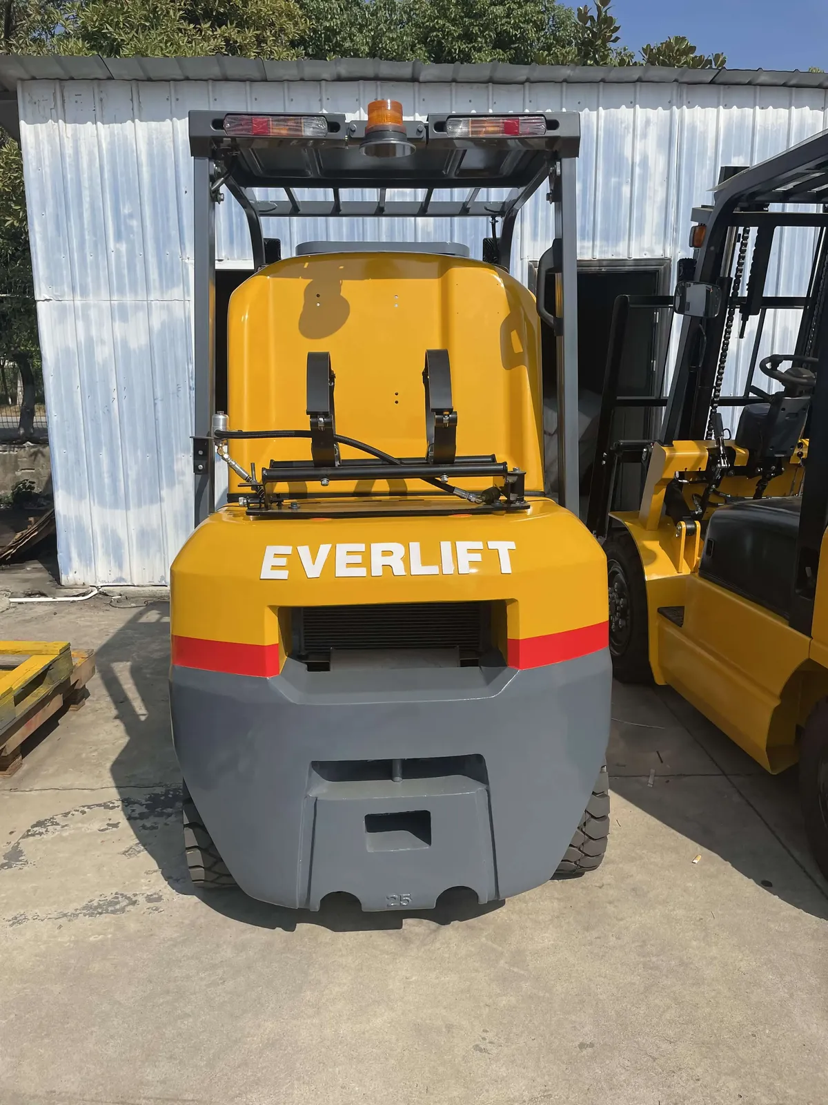 Forklift LPG & Gasoline Dual Fuel 3T-7T detail 6