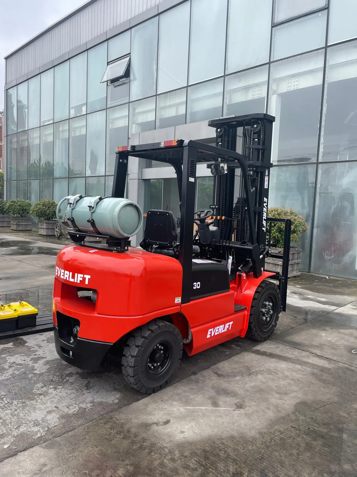 Forklift LPG & Gasoline Dual Fuel 3T-7T photo 2