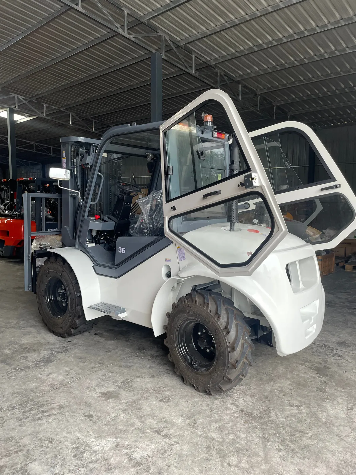 4WD Off-Road Rough Terrain Forklift 2.T 3T detail 4