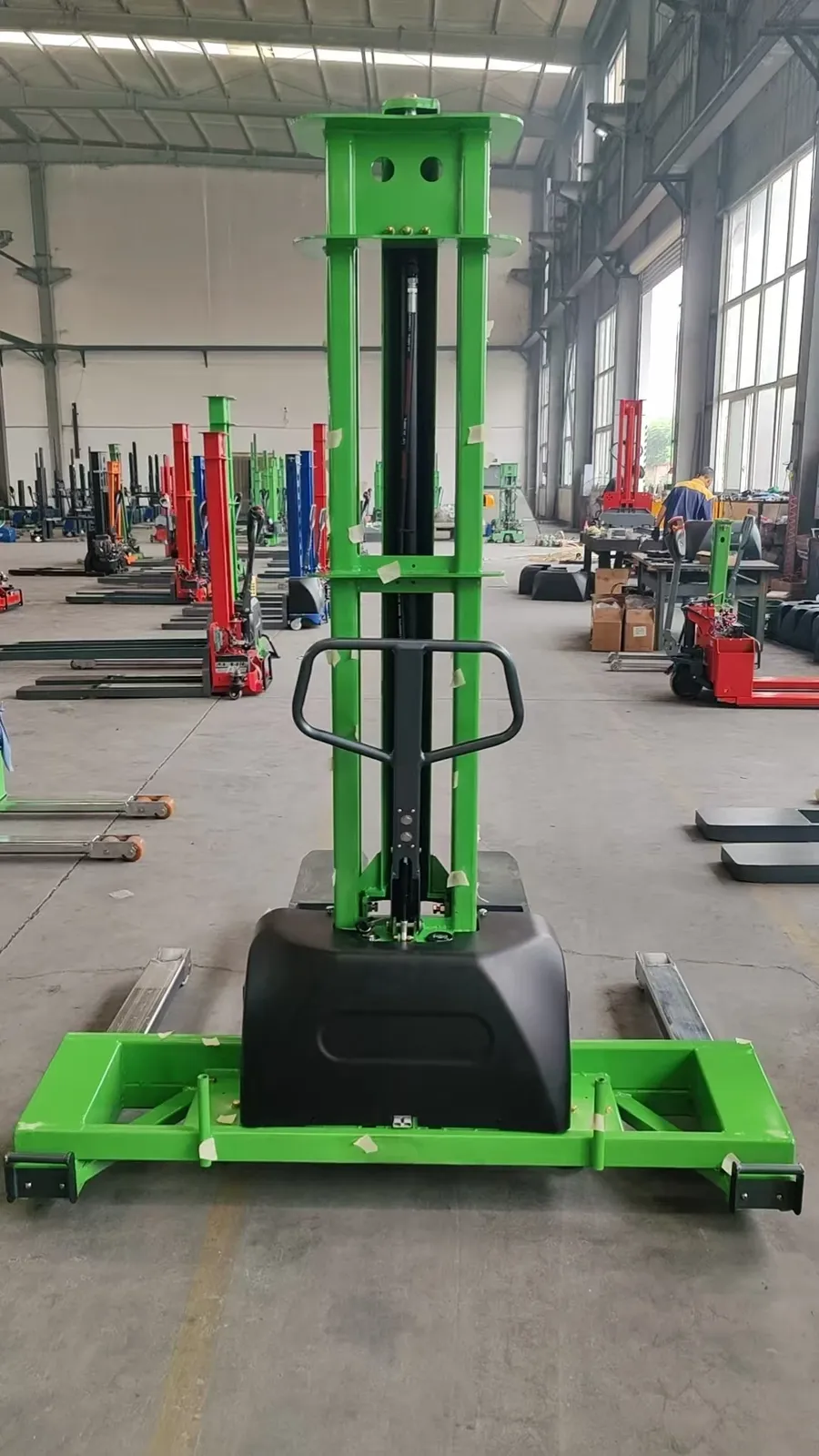 Use For US Australia Pallet Straddle Les Self Loading Stacker 500 kg (LPT-82458) photo 4
