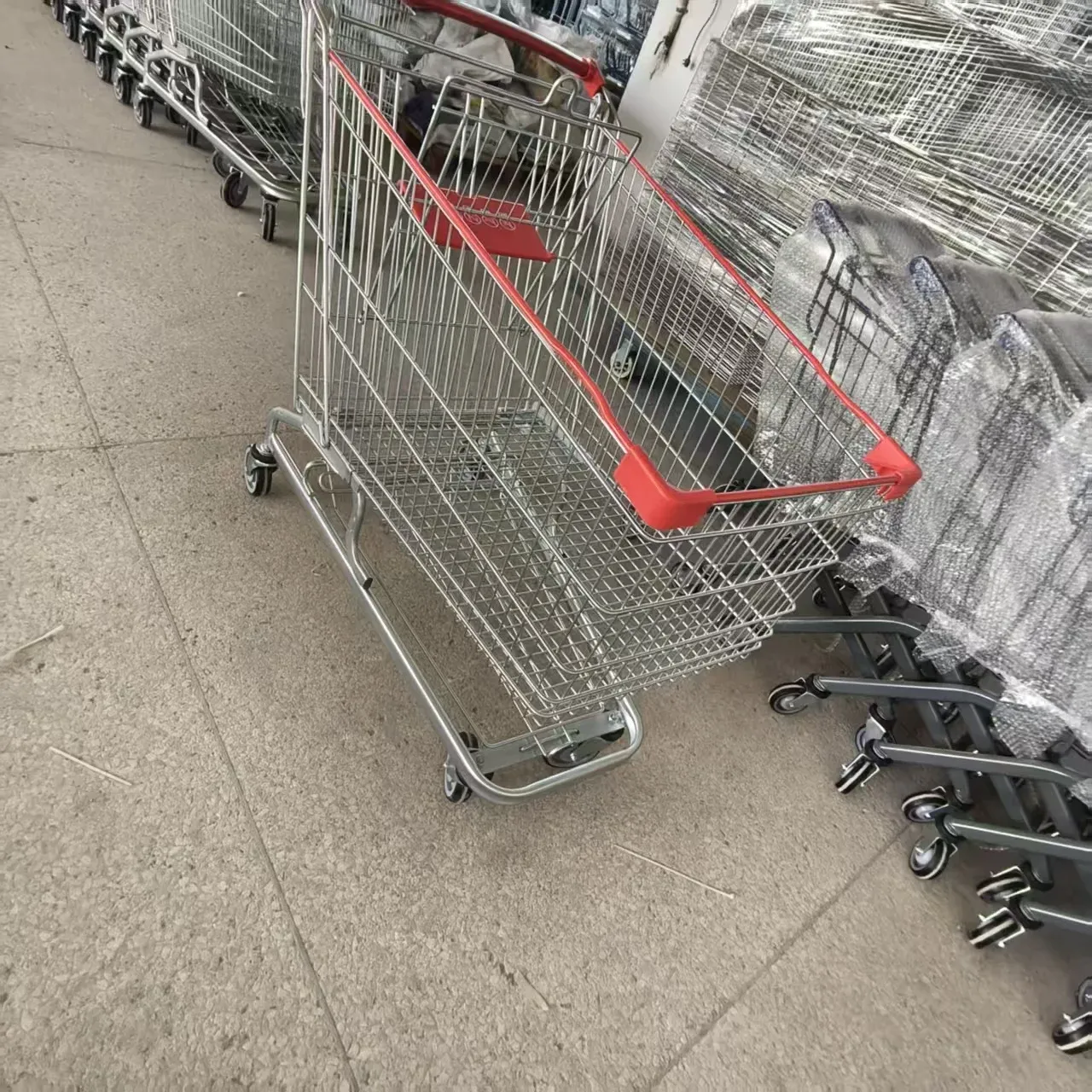 210L German Style Supermarket Shopping Trolley photo 3