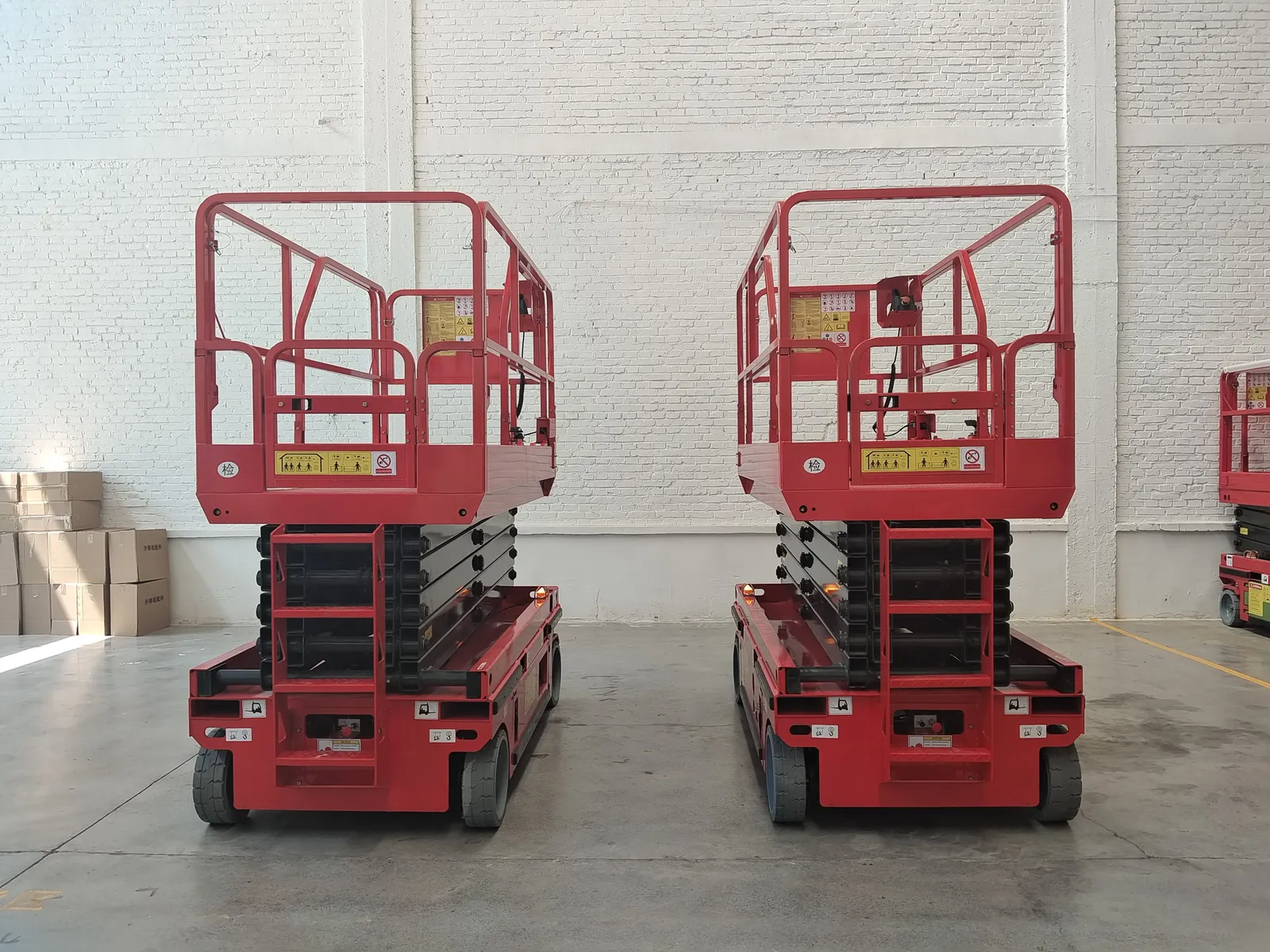 Lifting Work Platform Self Propelled Scissor detail 2
