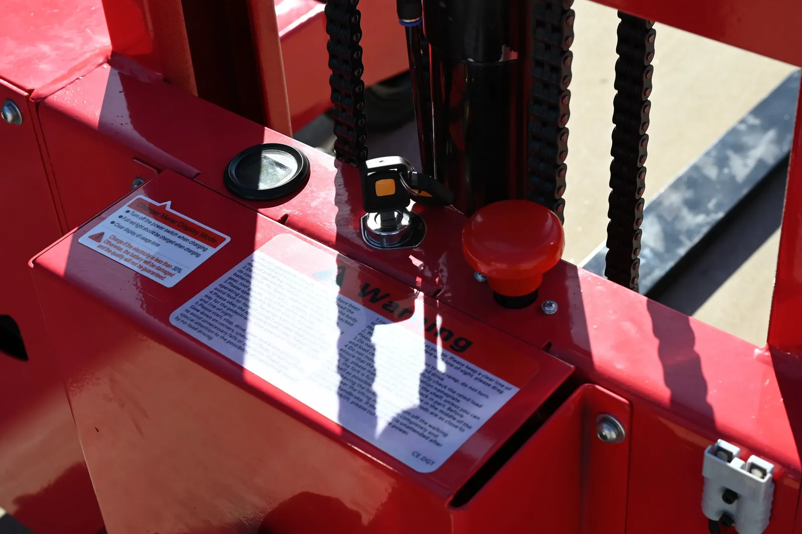 Stacker Truck 1500 kg detail 10