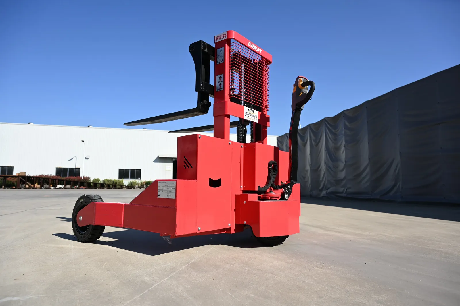 Stacker Truck 1500 kg detail 9